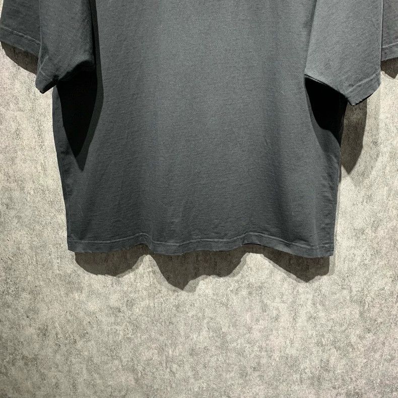 Balenciaga Balenciaga Free Short Sleeve 2503-Nextarrow Size US XS / EU 42 / 0 - 6 Thumbnail