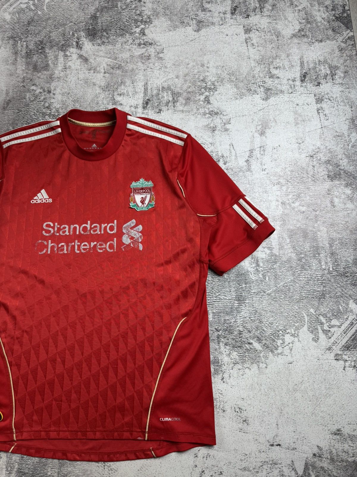Adidas LIVERPOOL VINTAGE Red 2020/2012 Gerrard Adidas Soccer Football Shirt Jersey Kit Size US L / EU 52-54 / 3 - 5 Thumbnail
