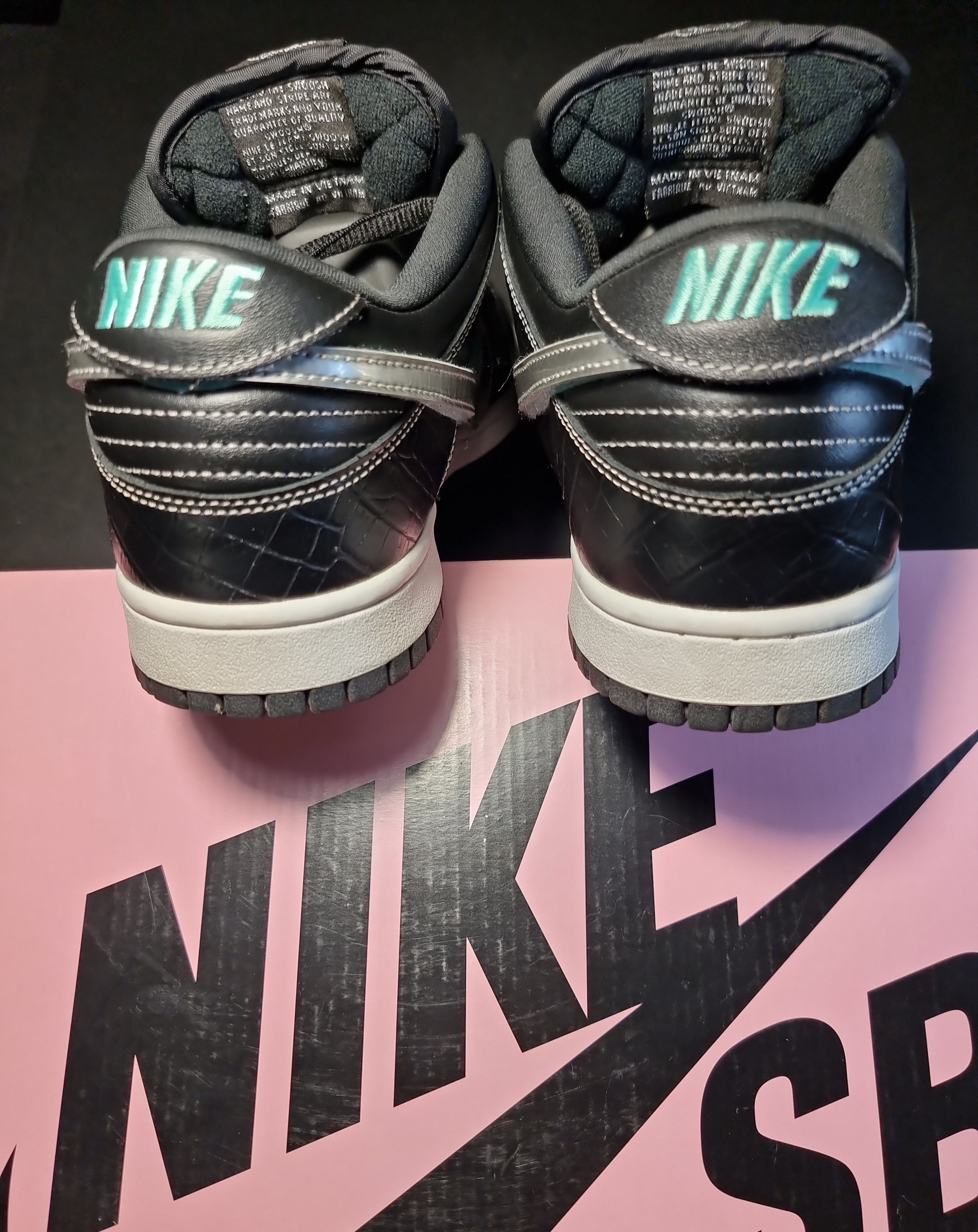 Nike SB Nike SB Dunk Low Diamond Supply Co. Black Diamond Size US 9.5 / EU 42-43 - 6 Thumbnail
