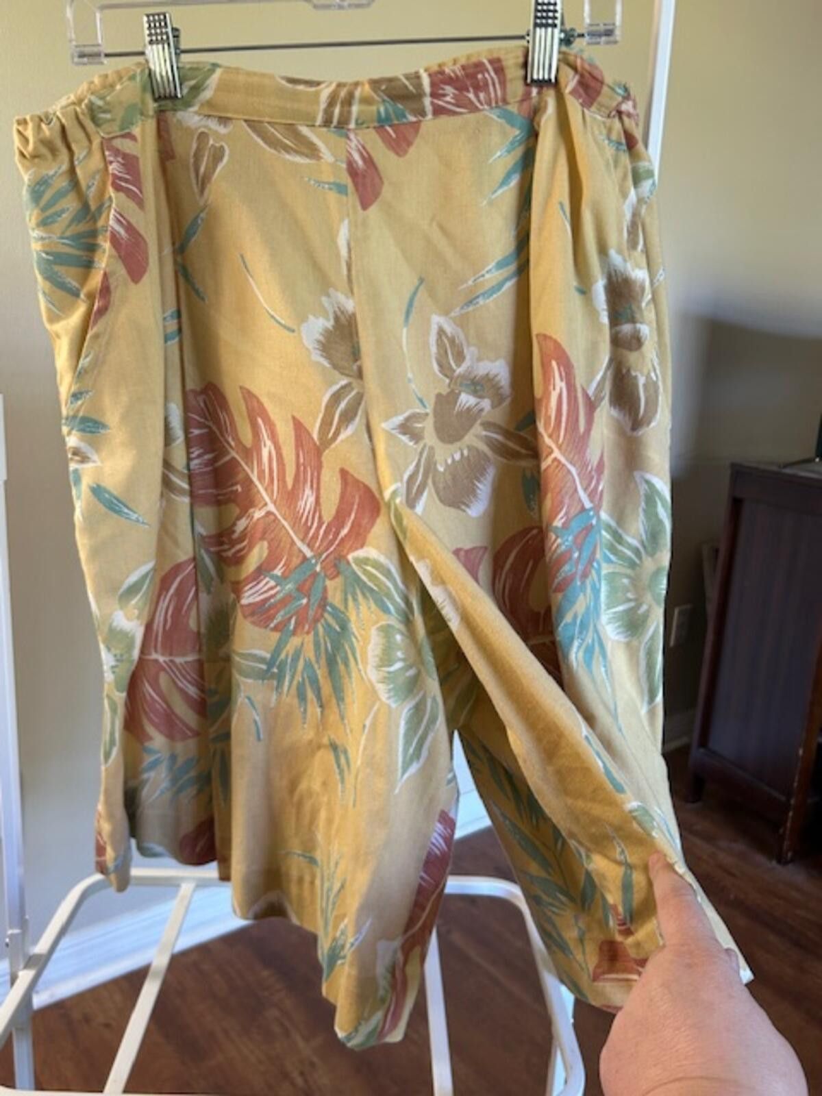 Unknown London Vintage Two-Piece Floral Print Shirt and Short Set Size ONE SIZE - 4 Thumbnail