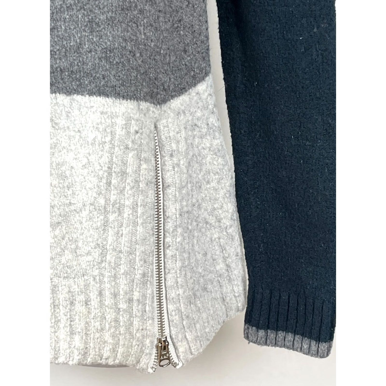 Abercrombie & Fitch Abercrombie & Fitch Sweater Womens Small Colorblock Mock Neck Wool Blend Zipper Pullover Knit Long Sleeve Multicolor Pattern Zipper Size S / US 4 / IT 40 - 3 Thumbnail