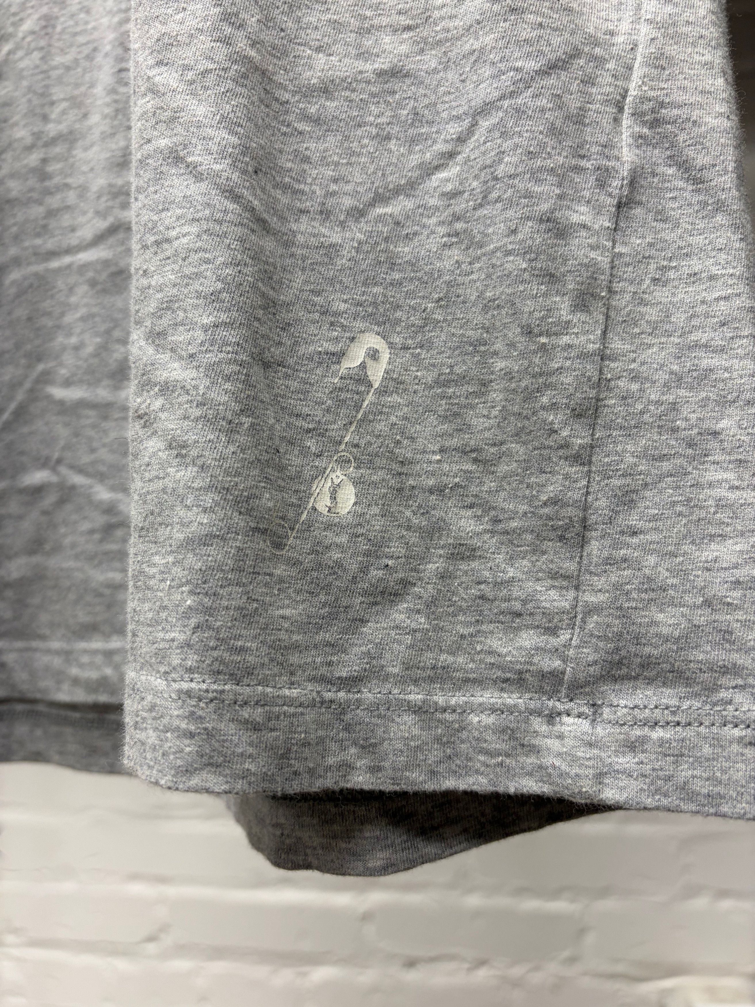 Yves Saint Laurent Vintage Yves Saint Laurent ‘Glasses’ YSL Logo Grey/White Graphic T-Shirt Size US M / EU 48-50 / 2 - 2 Thumbnail