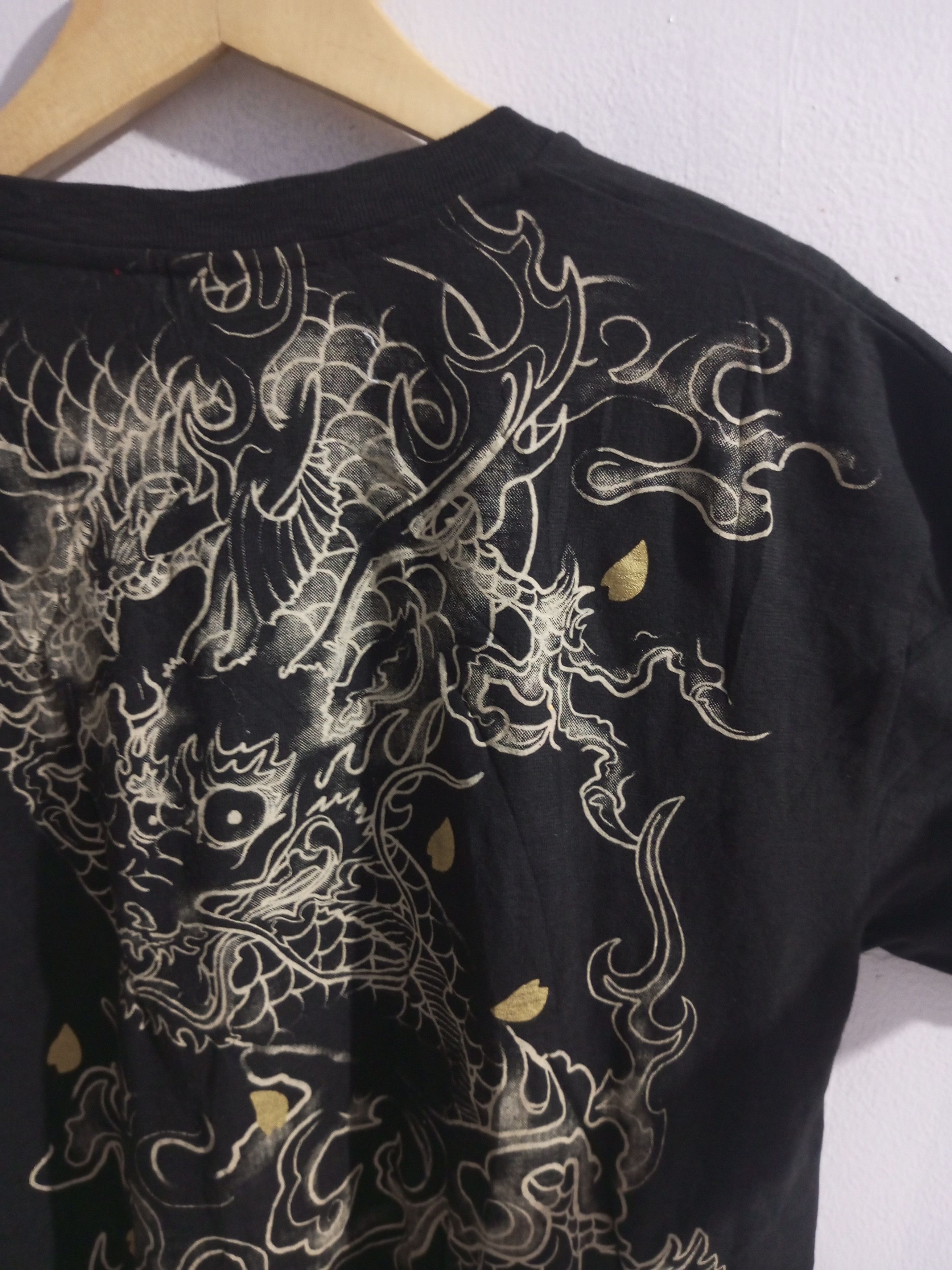 20471120 Vintage strange heaven dragon sukajan tee Size US XL / EU 56 / 4 - 8 Thumbnail