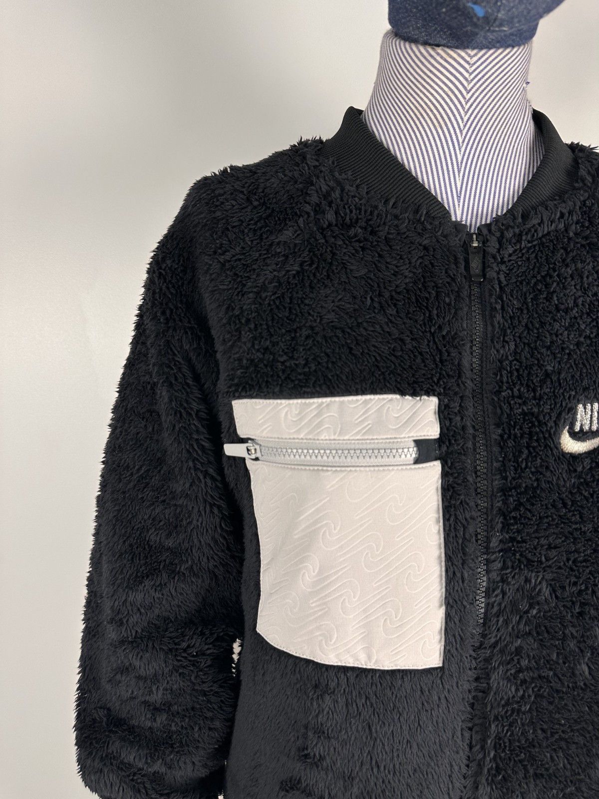 Nike Nike Deep Fleece Sherpa Jacket Long Black Girls L Womens S Size S / US 4 / IT 40 - 4 Thumbnail