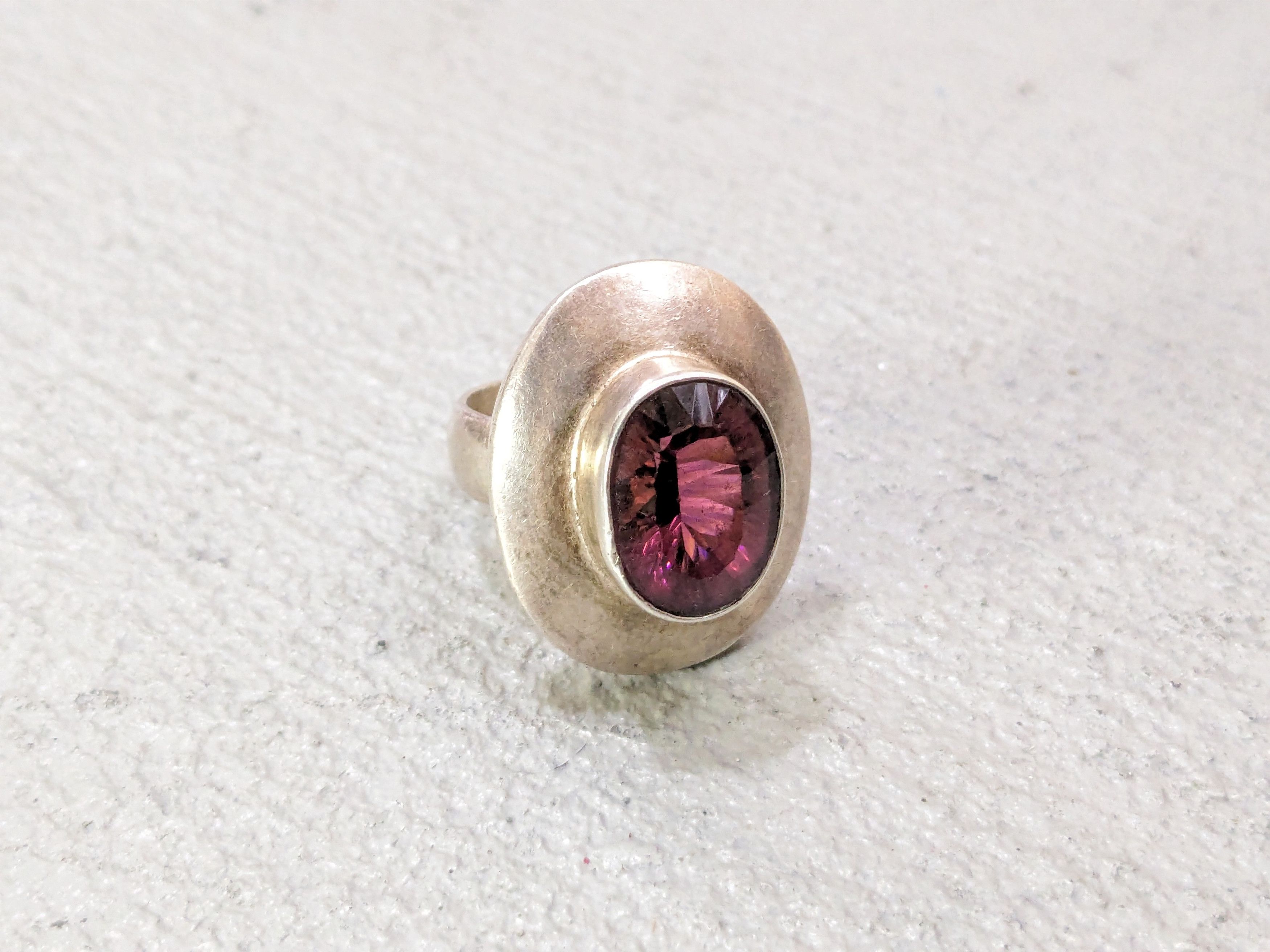 Jewelry × Vintage Sterling Silver Ring Pink Tourmaline 9.25 Avant Garde Size ONE SIZE - 1 Thumbnail