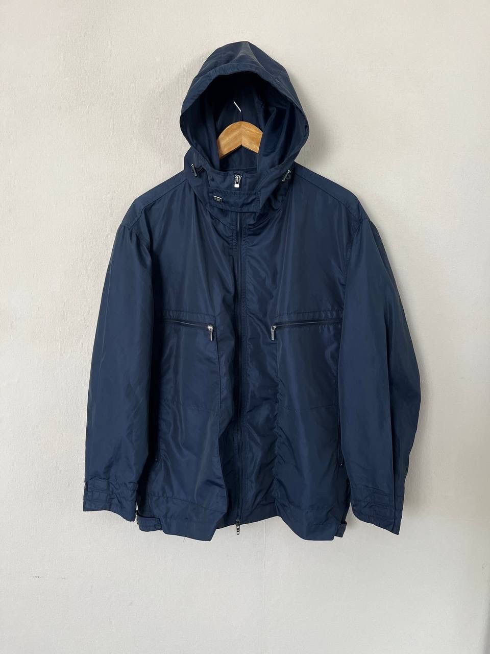Versace Versace Navy Blue Hooded Windbreaker Jacket Zip Pockets Men Size US S / EU 44-46 / 1 - 1 Thumbnail