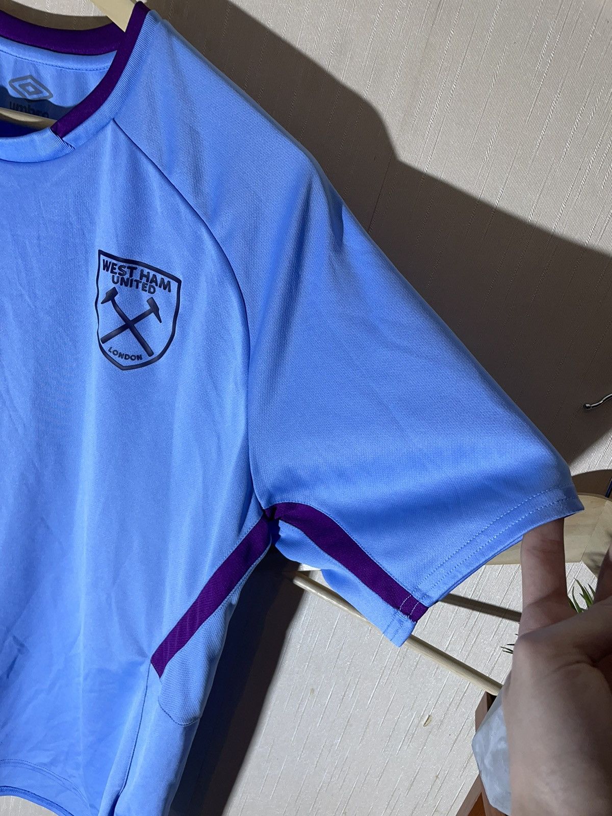 Umbro Umbro West Ham United soccer jersey Size US XL / EU 56 / 4 - 7 Thumbnail