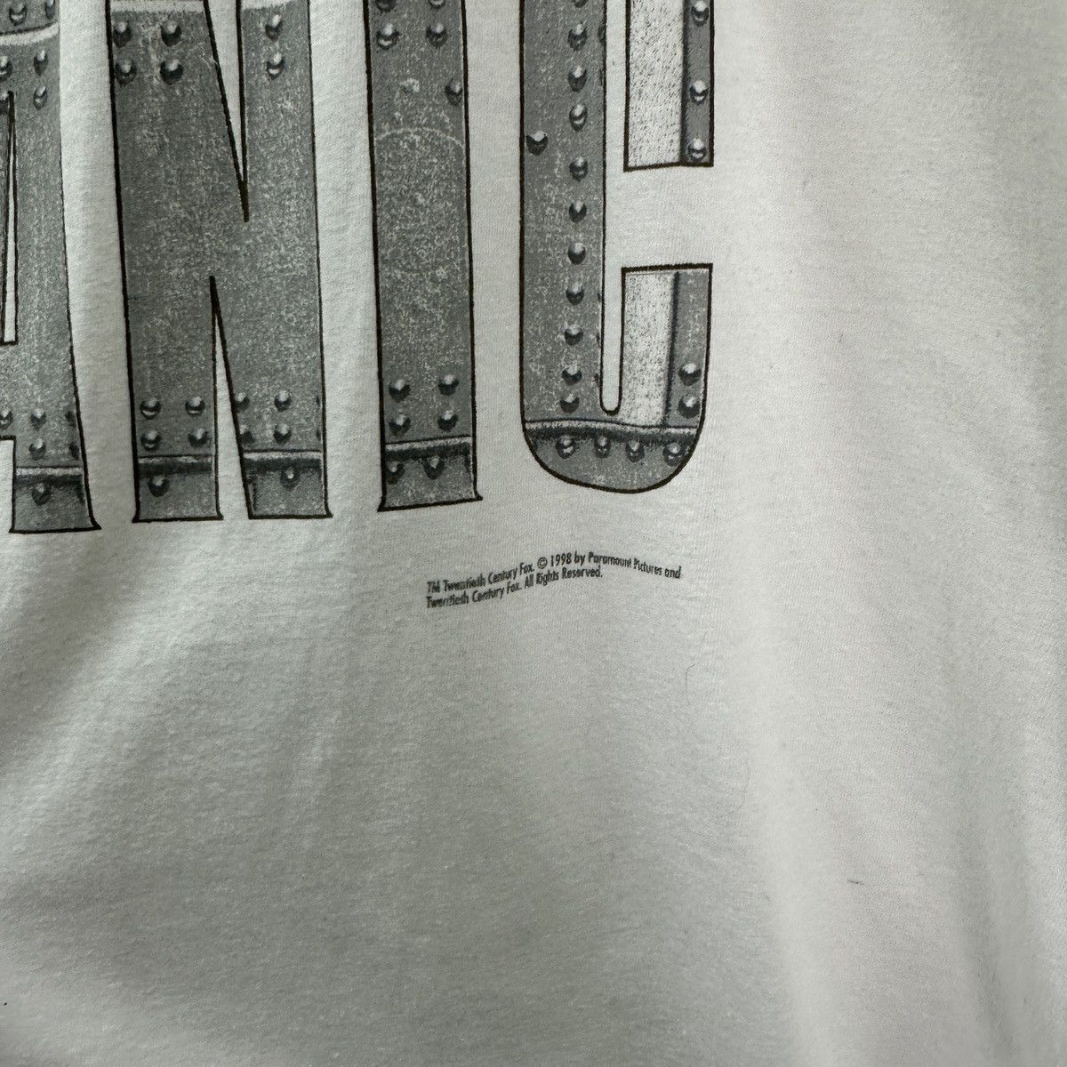 Vintage Vintage 90s James Cameron Titanic promo tee rare 1998 movie Size US XL / EU 56 / 4 - 5 Thumbnail