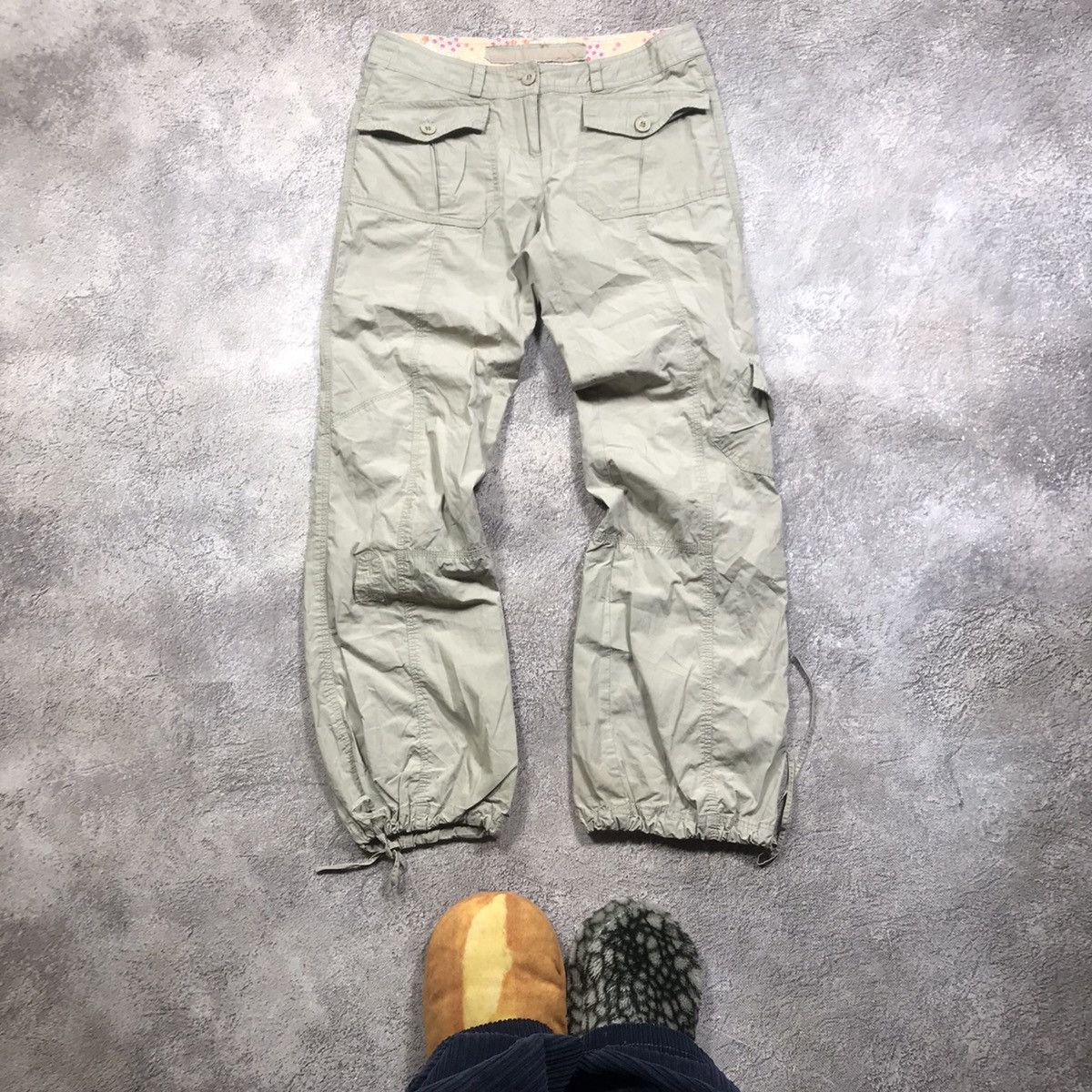Vintage Vintage 90s Baggy Cargo Pants Parachute Workwear Khaki 29 Size 29" - 1 Thumbnail