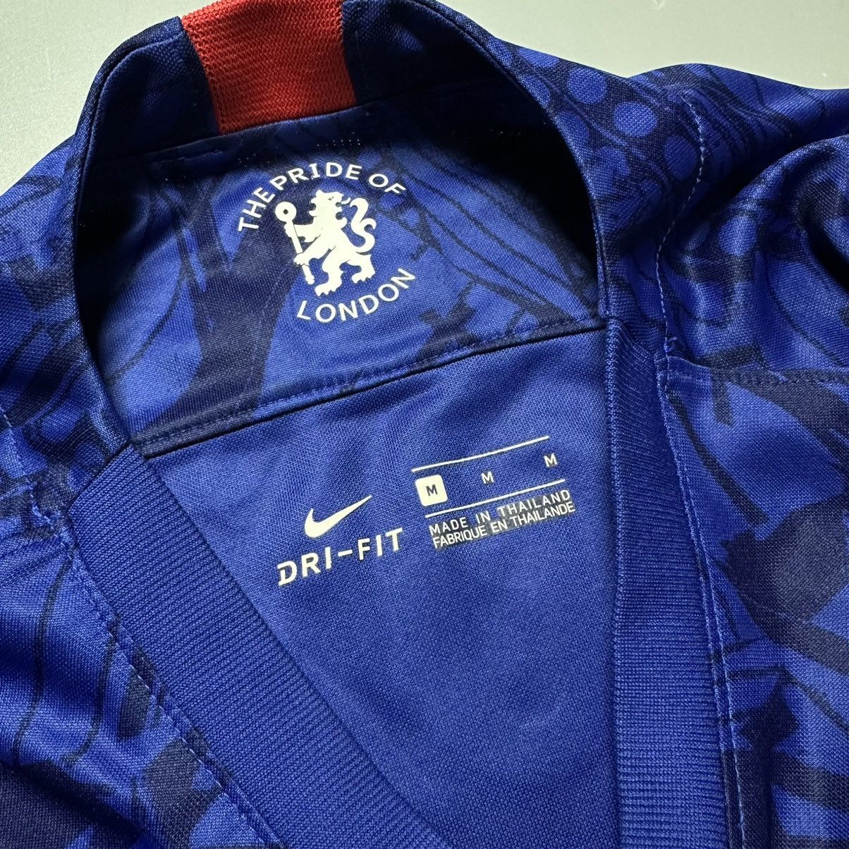 Nike CHELSEA NIKE 2019/2020 FOOTBALL HOME JERSEY #9 HIGUAIN Size US M / EU 48-50 / 2 - 7 Thumbnail