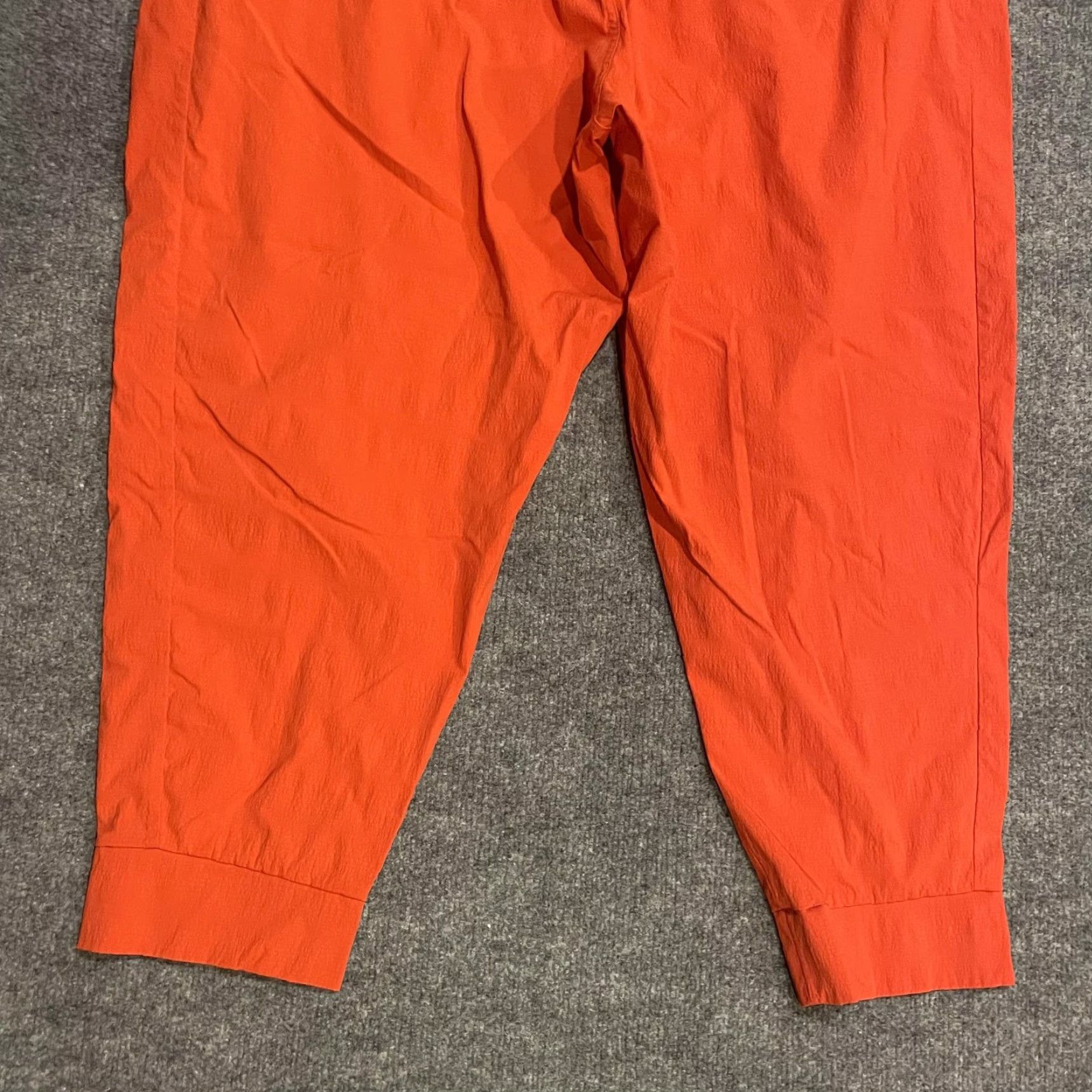 Athleta Athleta Trekkie North Jogger Pants Womens 22 Orange Athletic Drawstring Nylon Spandex Pockets 26 In Inseam -- Plus Size? Size 40" / US 18 - 6 Thumbnail