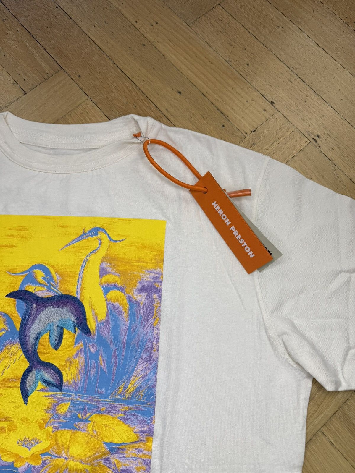 Heron Preston HERON PRESTON “DOLPHIN” GRAPHIC WHITE TEE Size US S / EU 44-46 / 1 - 3 Thumbnail