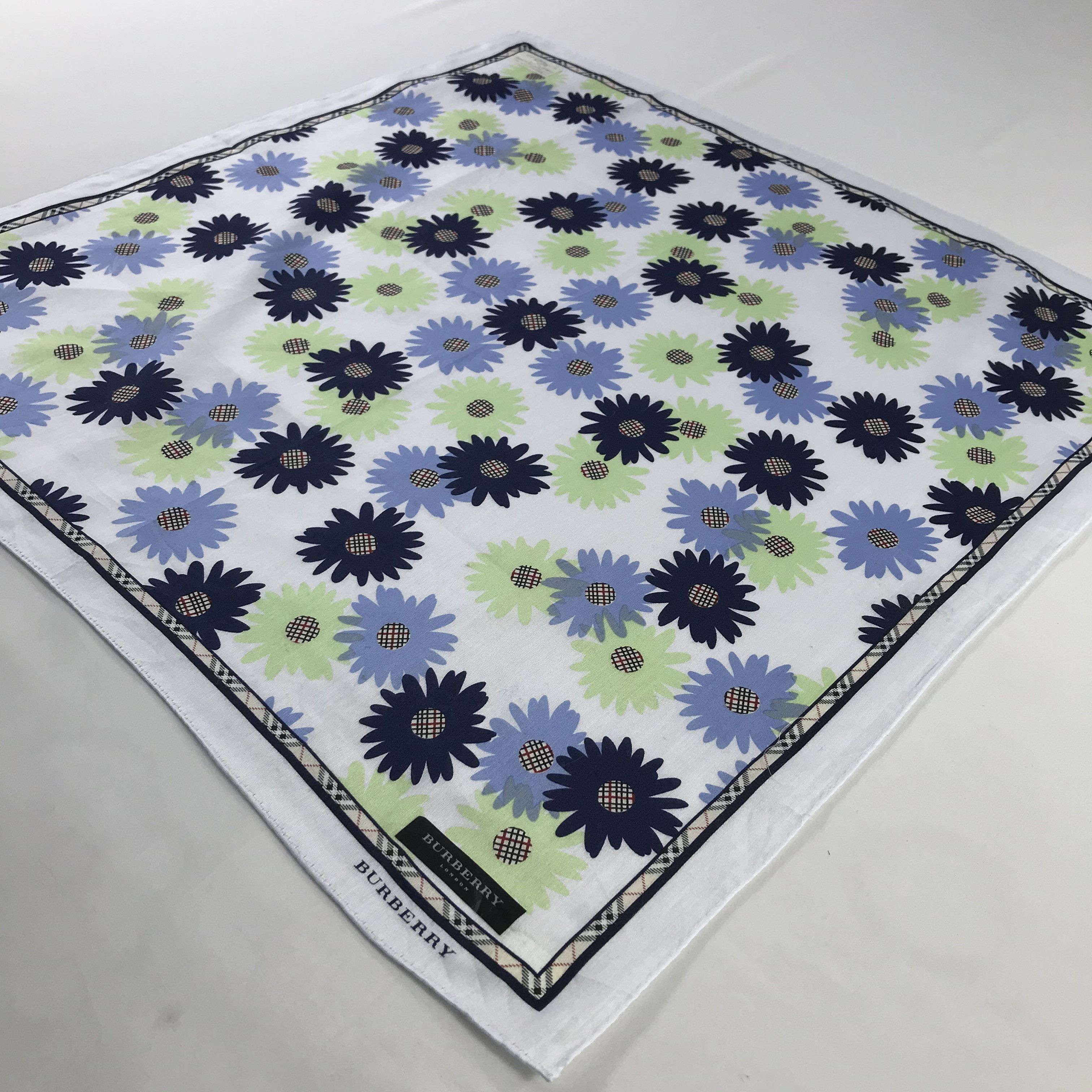 Burberry × Vintage Burberry Bandana / Handkerchief / Neckerchief - S397 Size ONE SIZE - 2 Thumbnail
