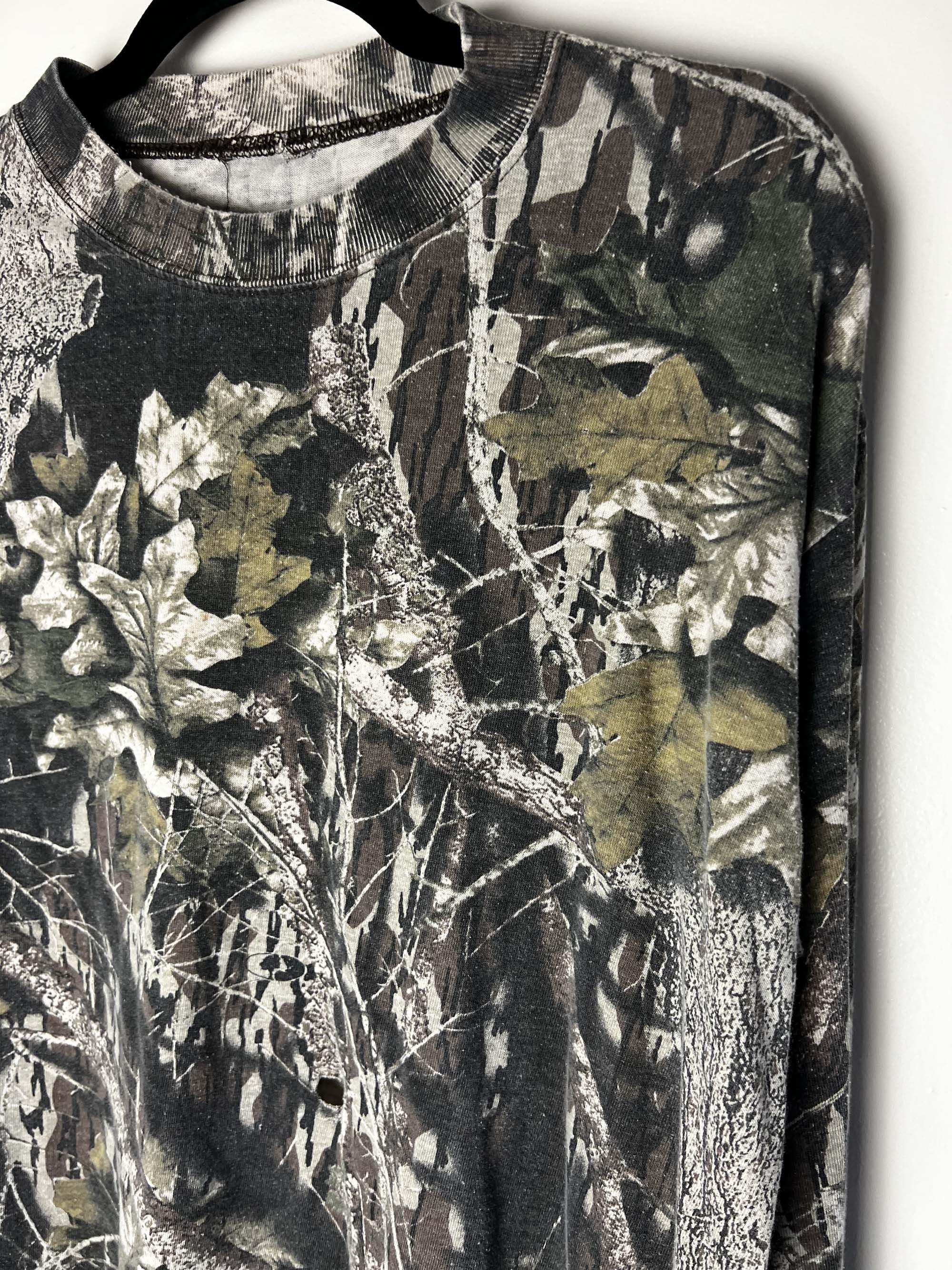 Vintage Vintage 1990's Camouflage Print Long Sleeve Undershirt Size US L / EU 52-54 / 3 - 6 Thumbnail
