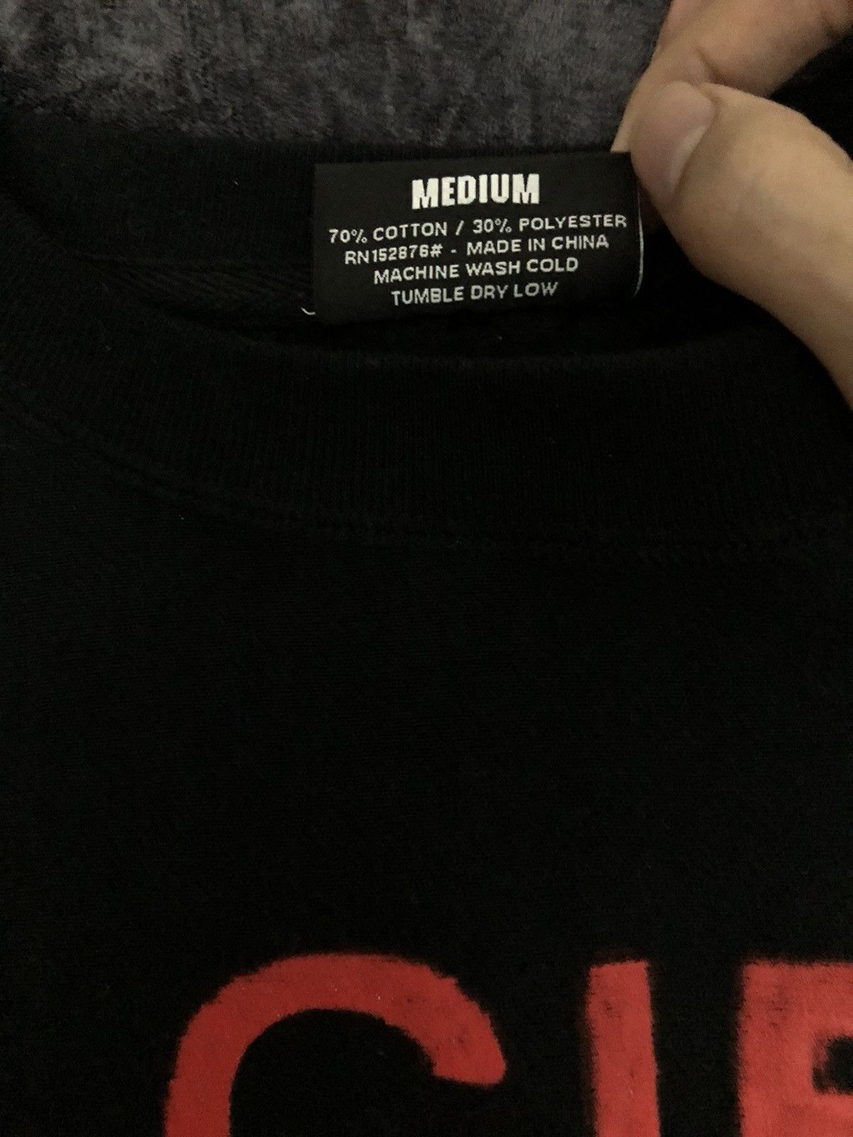 Pleasures Pleasures “A GIRL IS A GUN” Crewneck Size US M / EU 48-50 / 2 - 4 Thumbnail