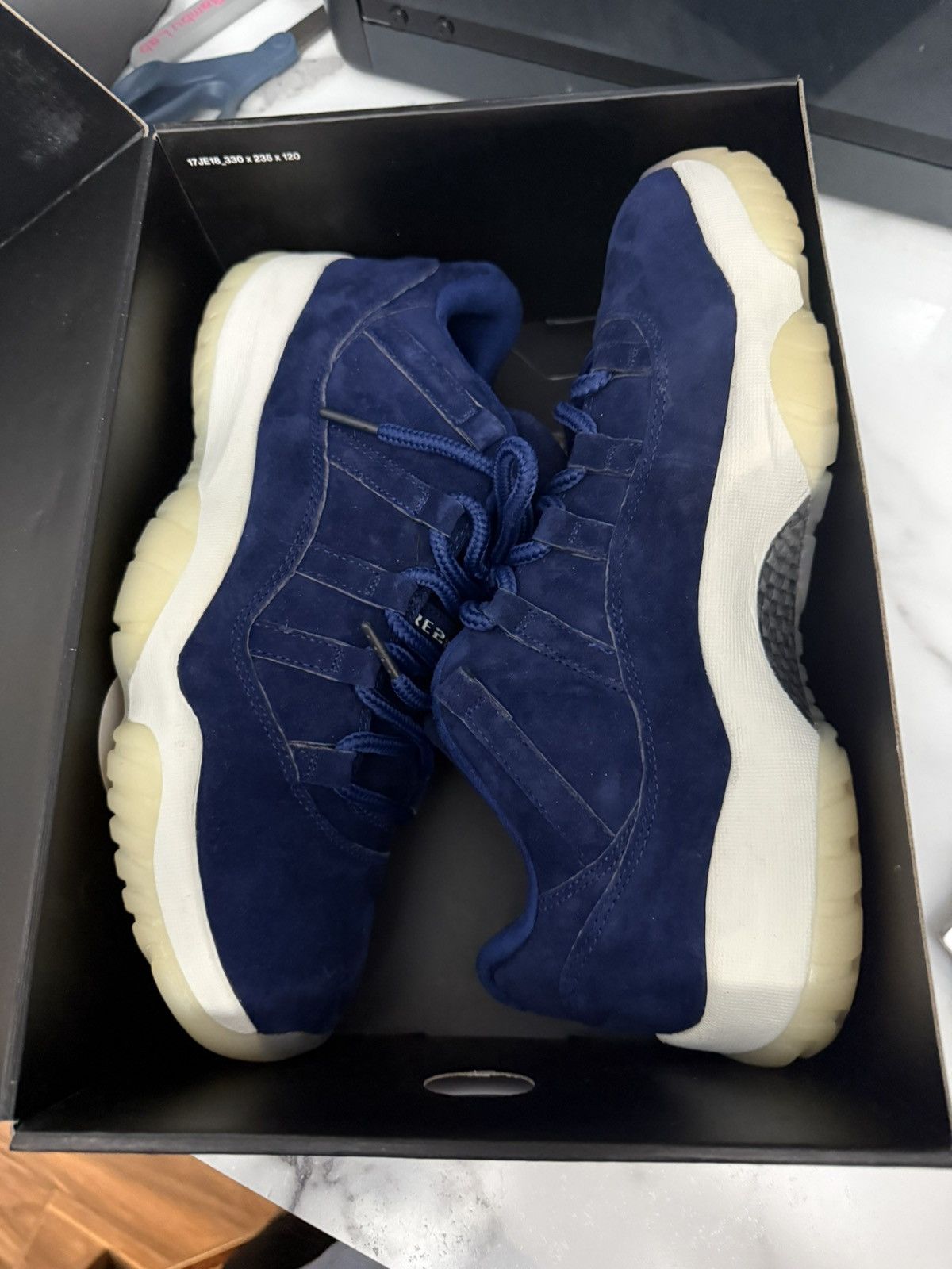 Nike Jordan 11 low derek jeter Size US 11.5 / EU 44-45 - 1 Thumbnail