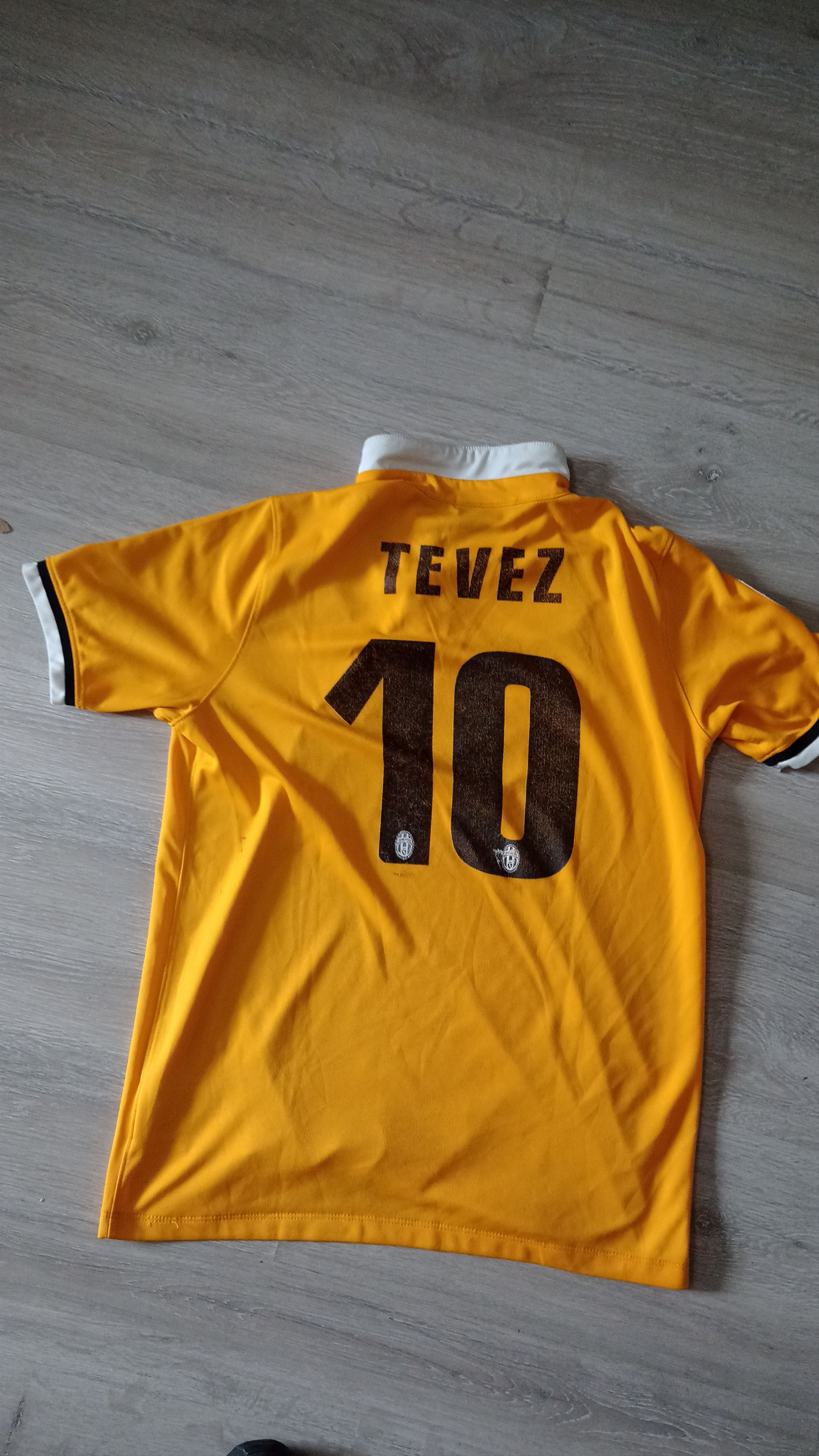 Nike Juventus Away 2013/14 – Size M – Nike Dri-FIT Tevez 10 Size US M / EU 48-50 / 2 - 1 Thumbnail