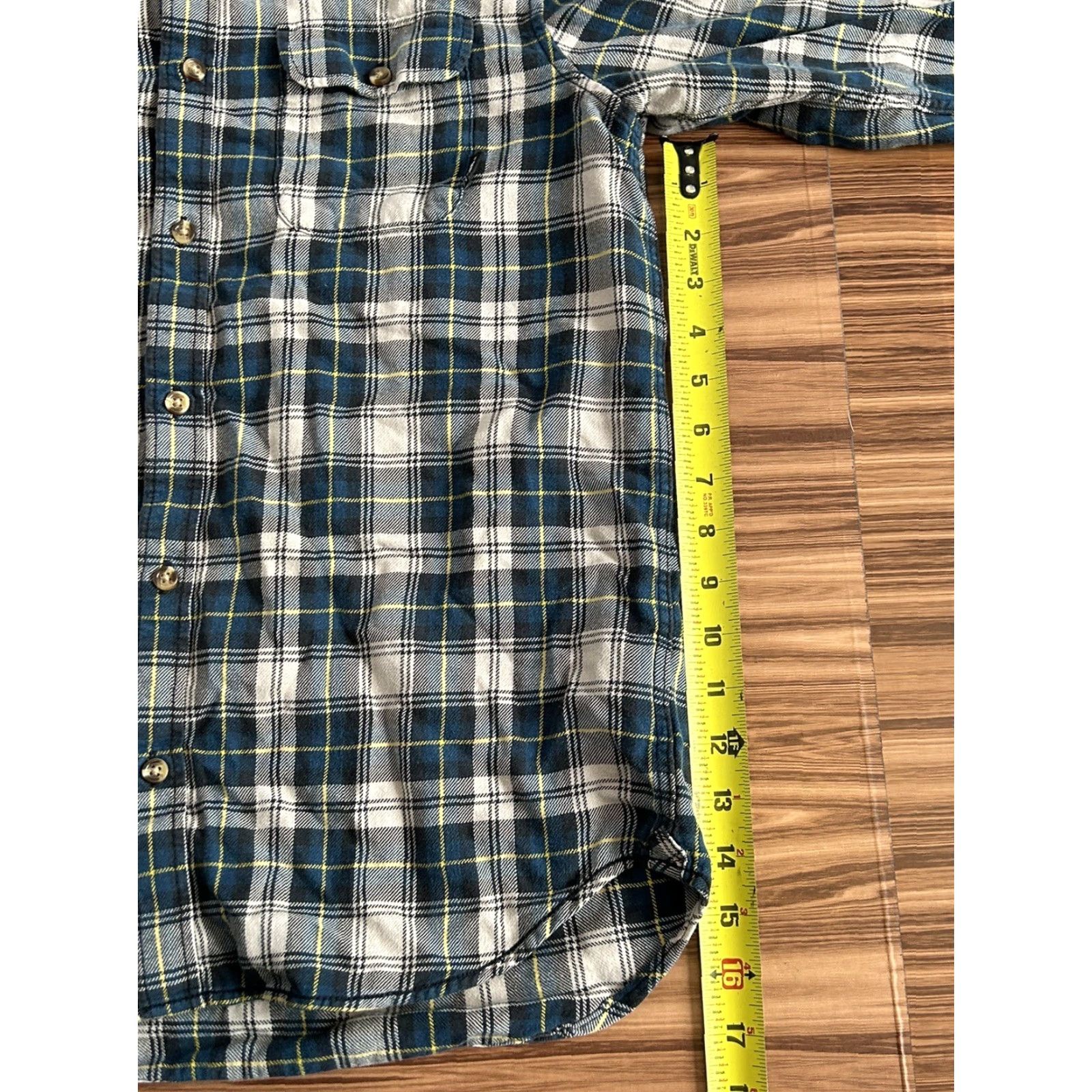Vans VANS Shirt Mens Flannel Plaid Button-Up Two Pocket Classic Fit Blue sz Small Size US S / EU 44-46 / 1 - 3 Thumbnail