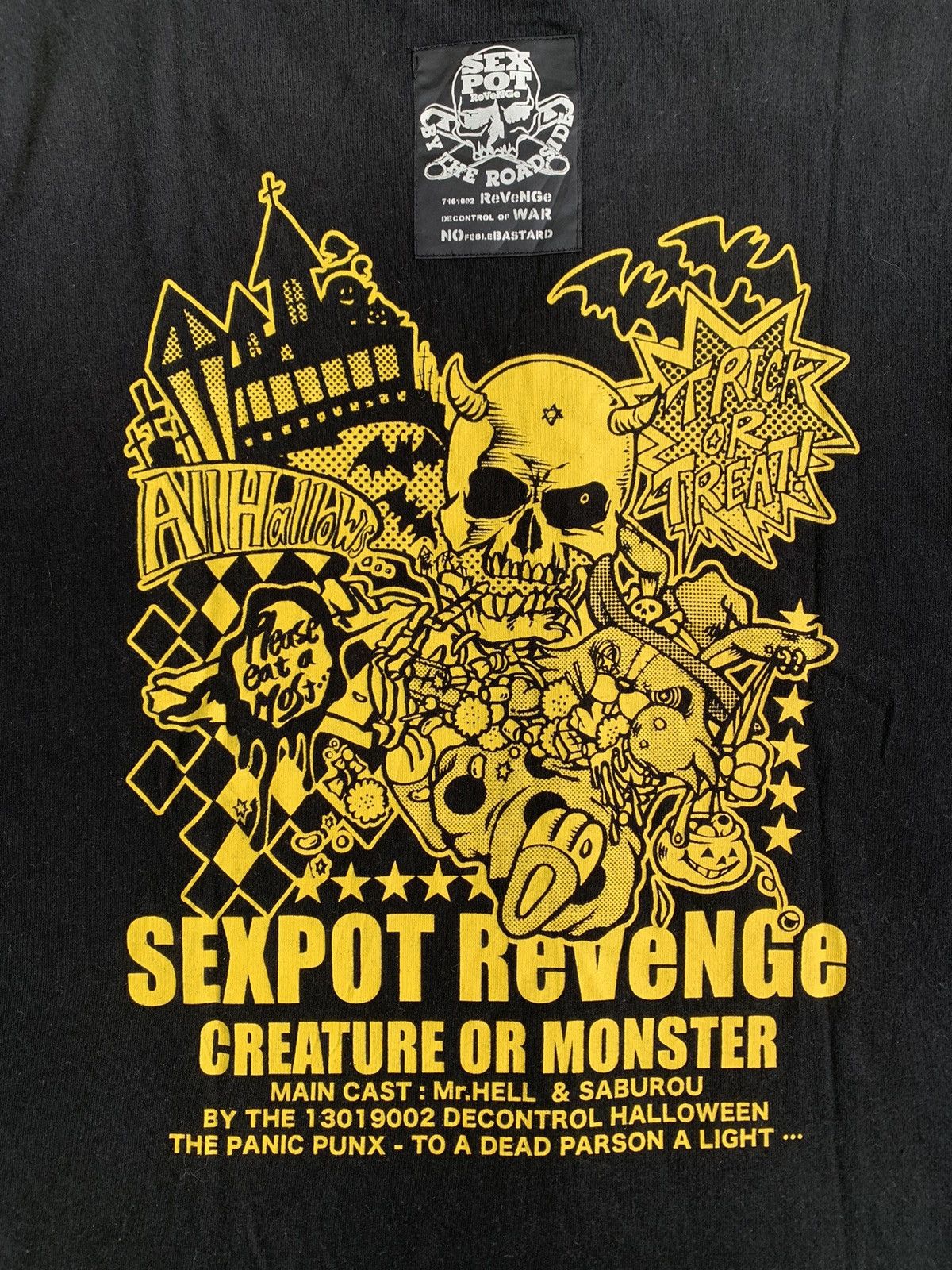 Japanese Brand Vintage Sex Pot Revenge Bondage Tshirt Size US M / EU 48-50 / 2 - 4 Thumbnail