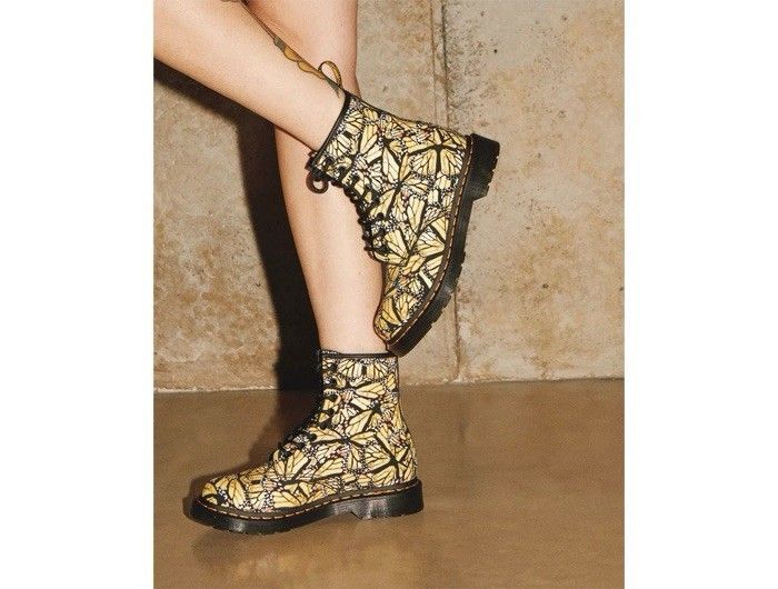 Dr. Martens NWOT Dr. Martens 1460 8-Eye Butterfly Boots Women's Size 7 Size US 7 / IT 37 - 7 Thumbnail
