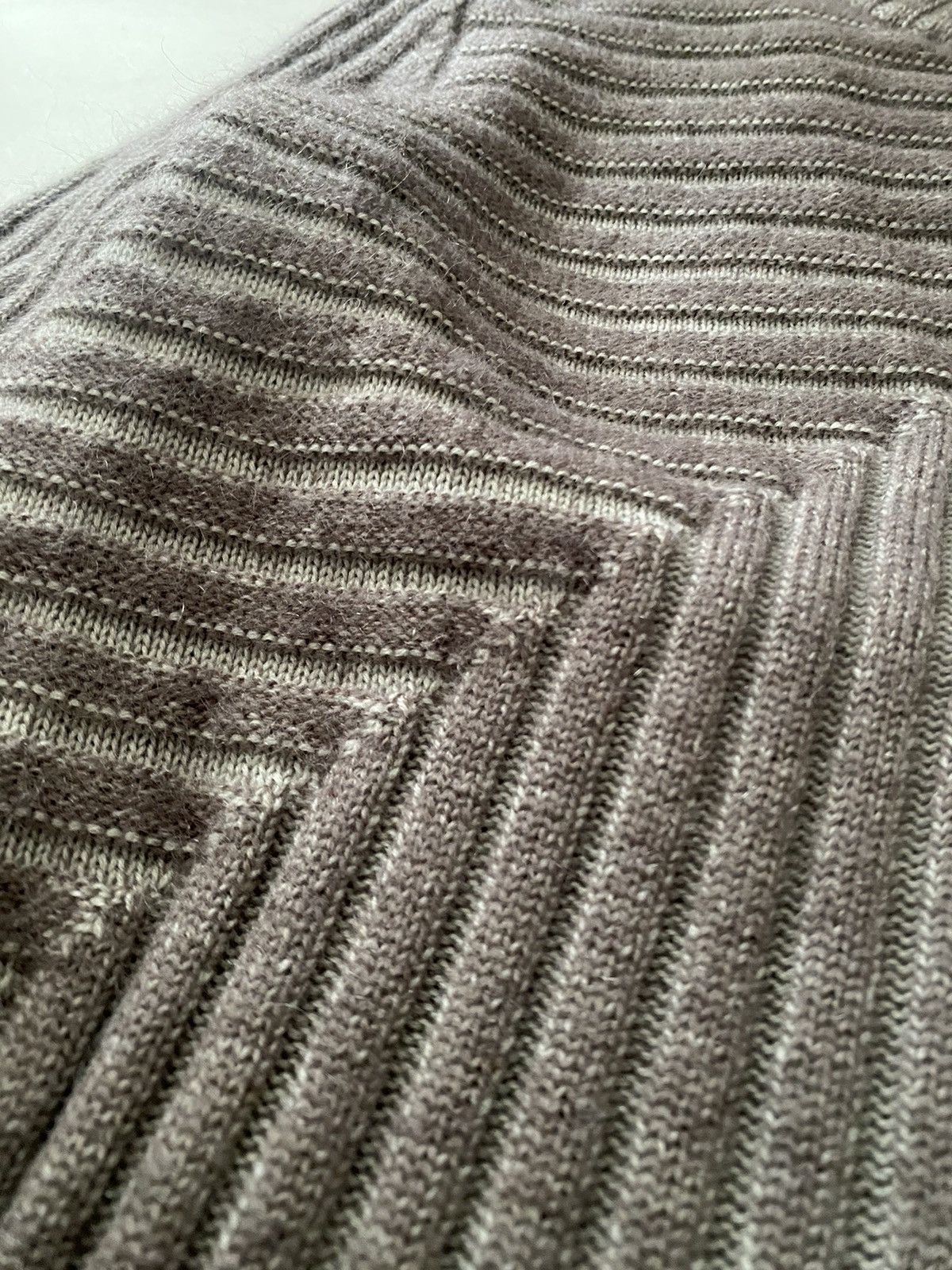 Rick Owens [80% OFF] Rick Owens brown ribbed knit Size US M / EU 48-50 / 2 - 3 Thumbnail