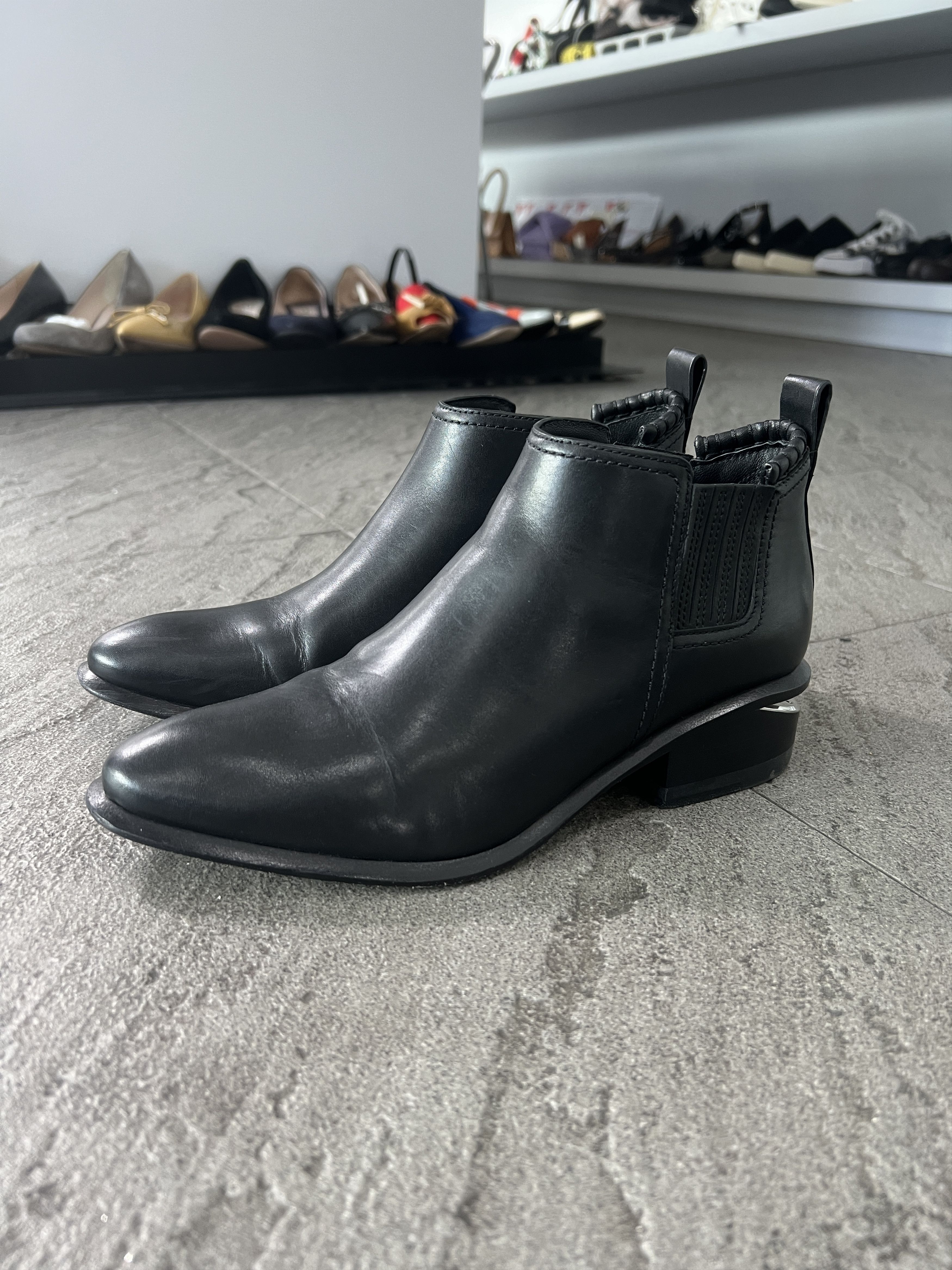 Alexander Wang Alexander Wang Black Leather Chelsea Boots EU38 Size US 8 / IT 38 - 2 Thumbnail
