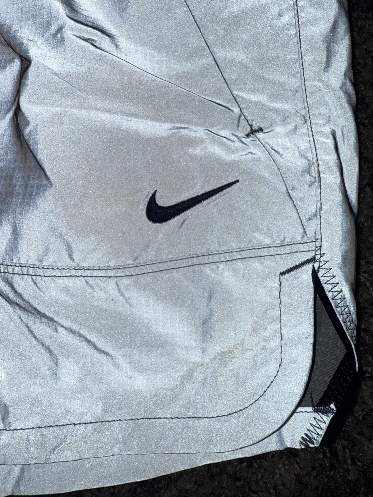 Nike Nike Run Division ADV 2 In 1 Reflective 4” Running Shorts Size US 32 / EU 48 - 4 Thumbnail