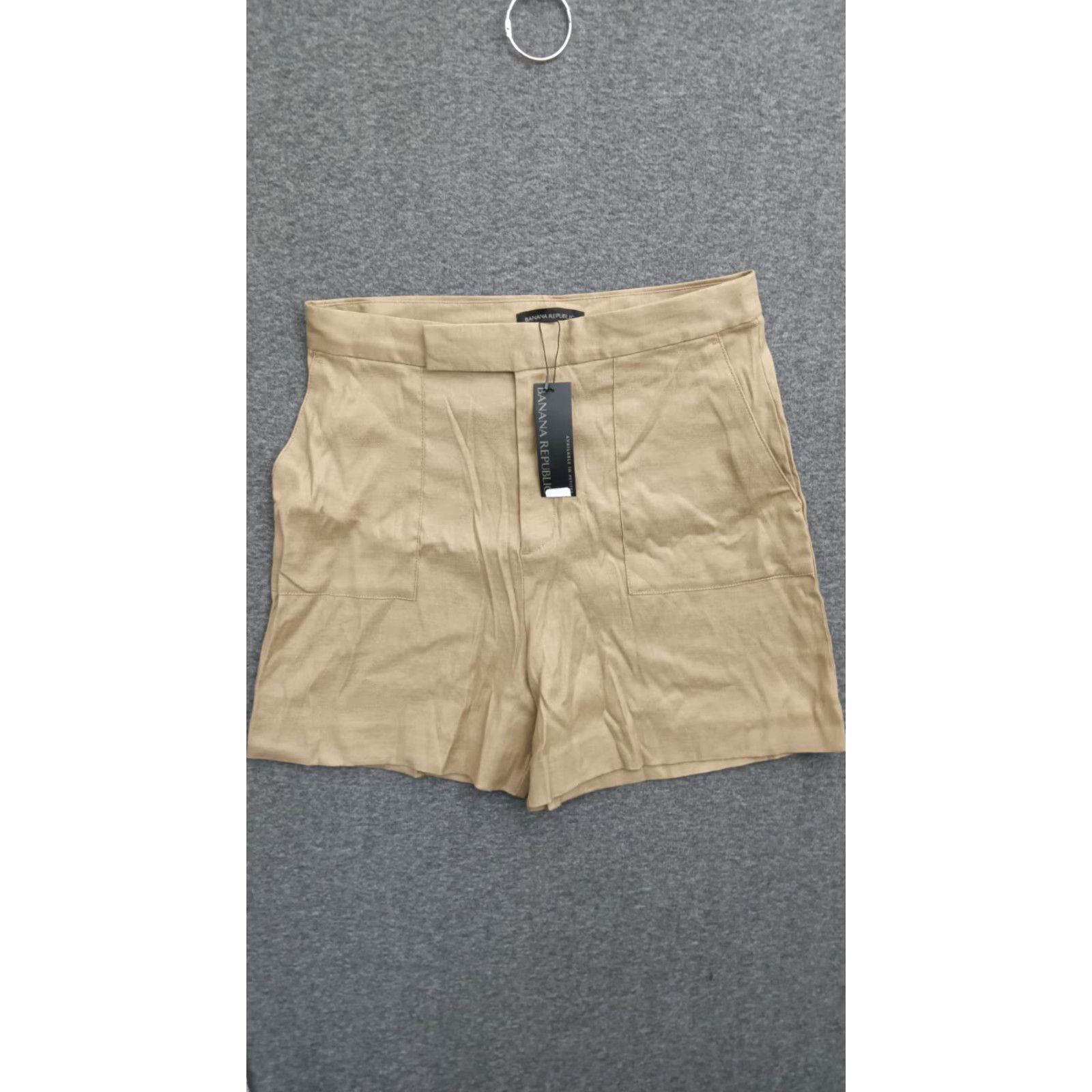Banana Republic Banana Republic Women's Khaki Chino Shorts Size 8 - Beige Size 30" / US 8 / IT 44 - 2 Thumbnail