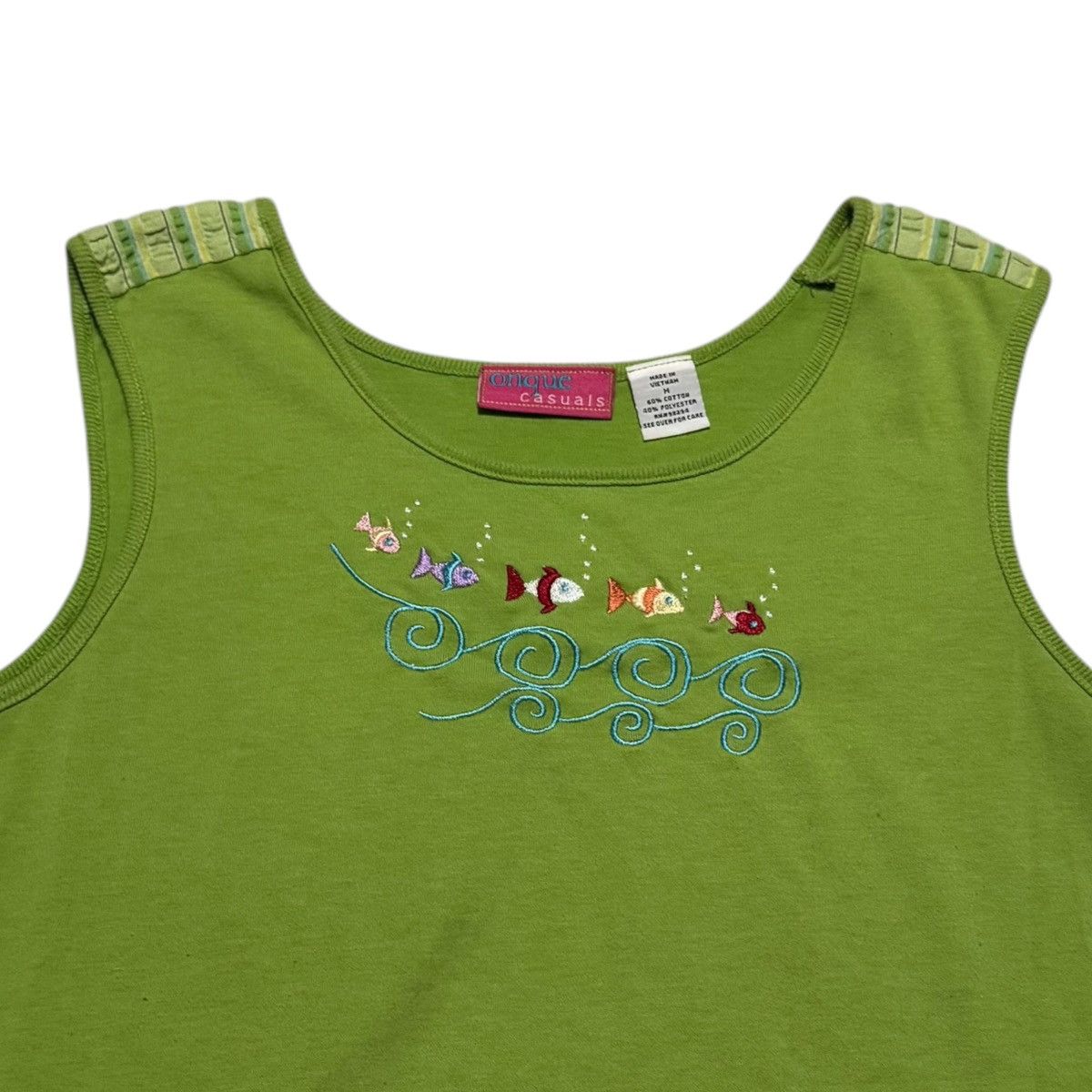 Vintage Vintage 2000s Green Fish Emboridered Tank Top Women's M FLAW Size M / US 6-8 / IT 42-44 - 2 Thumbnail