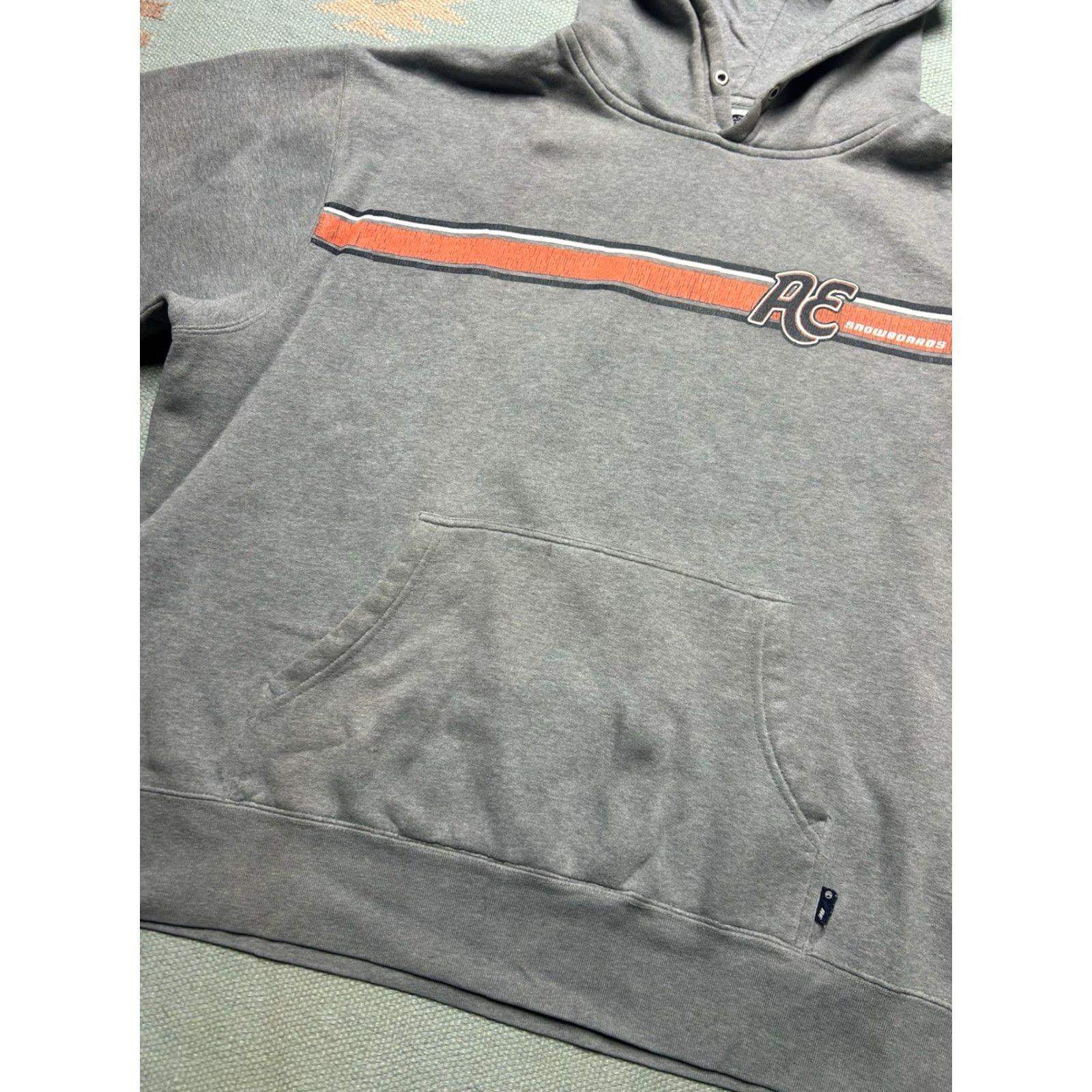 American Eagle Outfitters VINTAGE American Eagle Outfitters Hoodie Sweatshirt Short Sleeve XL Gray Men Pullover Snowboards Chopped Grip? Size US XL / EU 56 / 4 - 2 Thumbnail