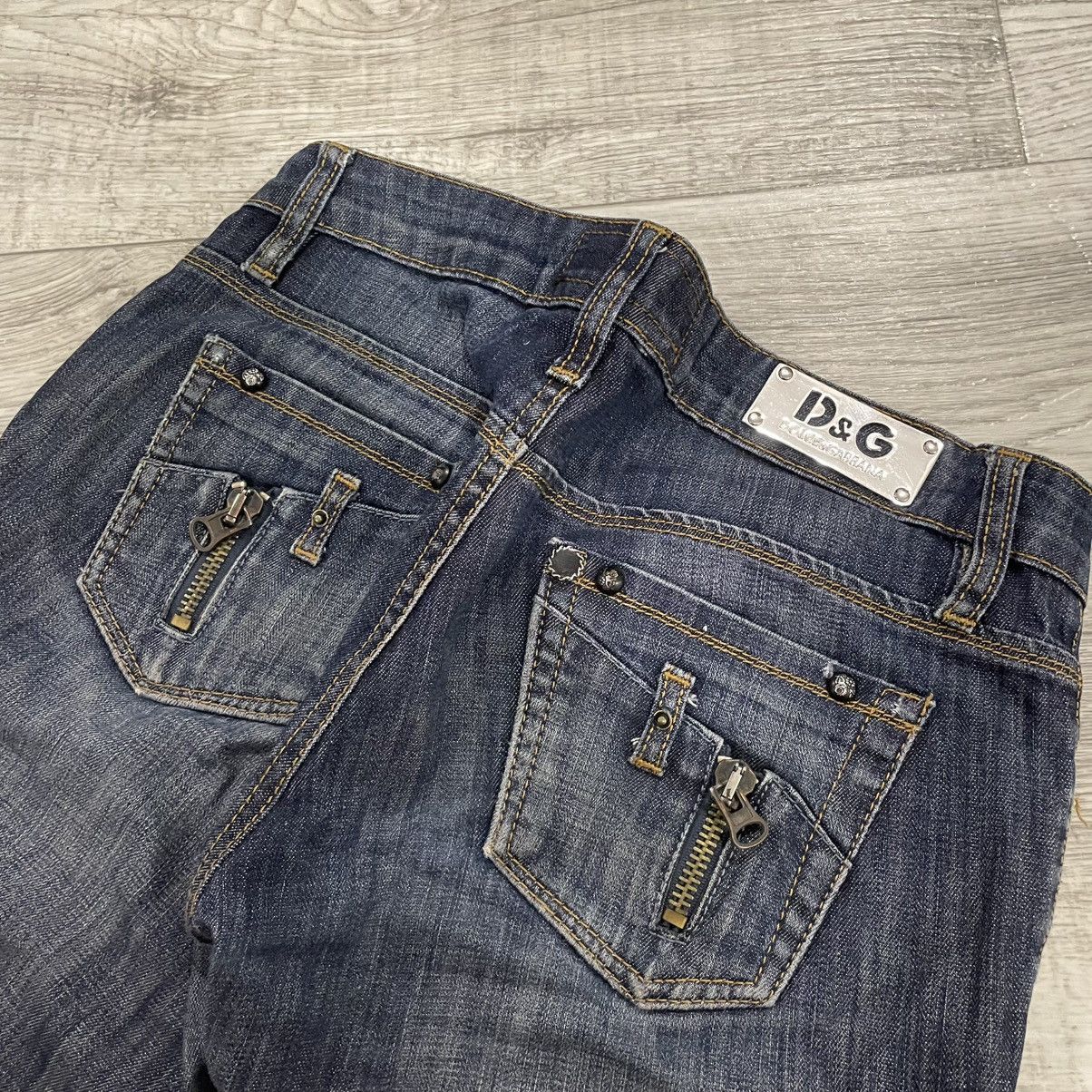 Dolce & Gabbana × Vintage Vintage D&G Dolce Gabbana shorts denim jeans big logo beach Size 30" / US 8 / IT 44 - 2 Thumbnail