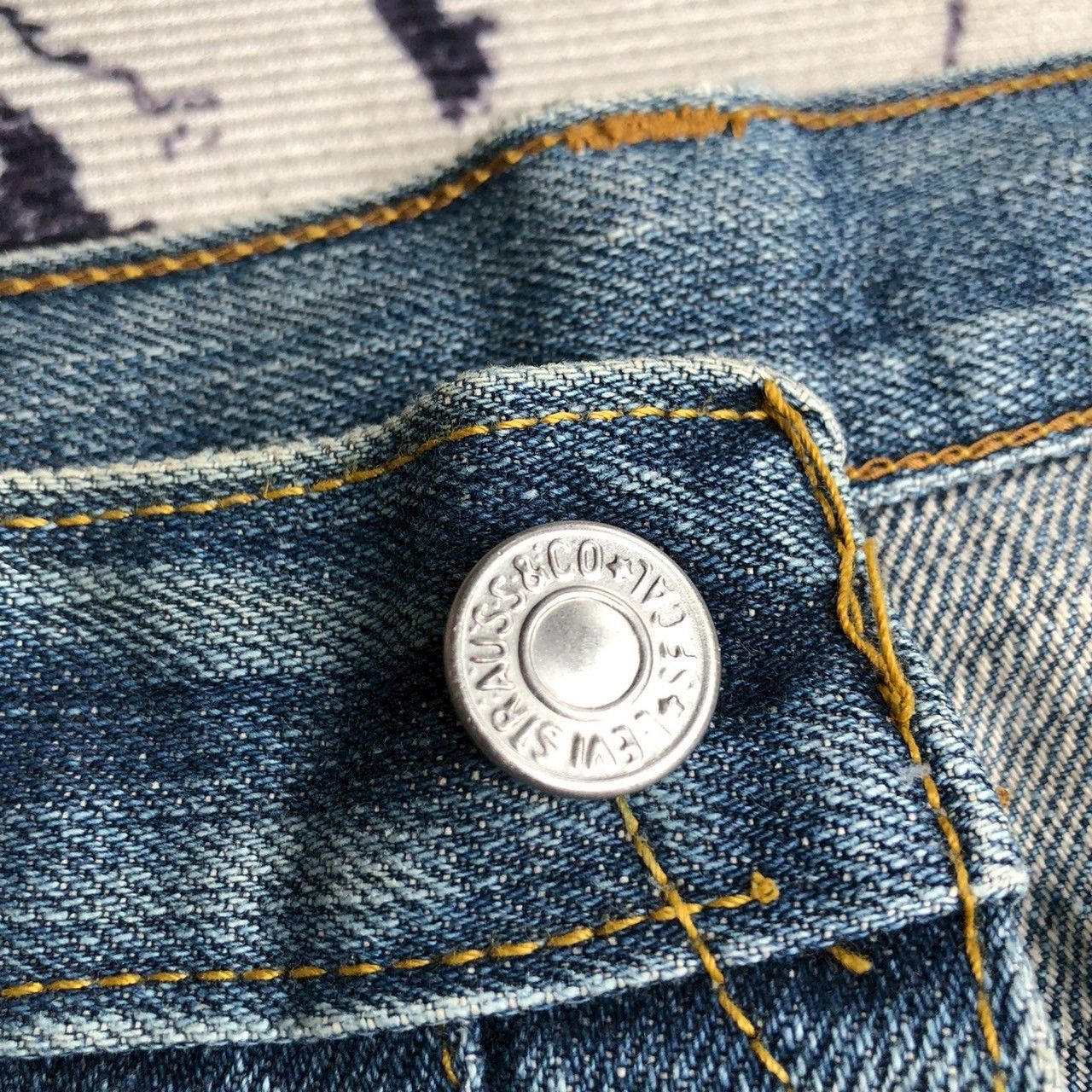 Levi's Vintage Levi's 501 Big E Distressed Selvedge Size US 33 - 10 Thumbnail
