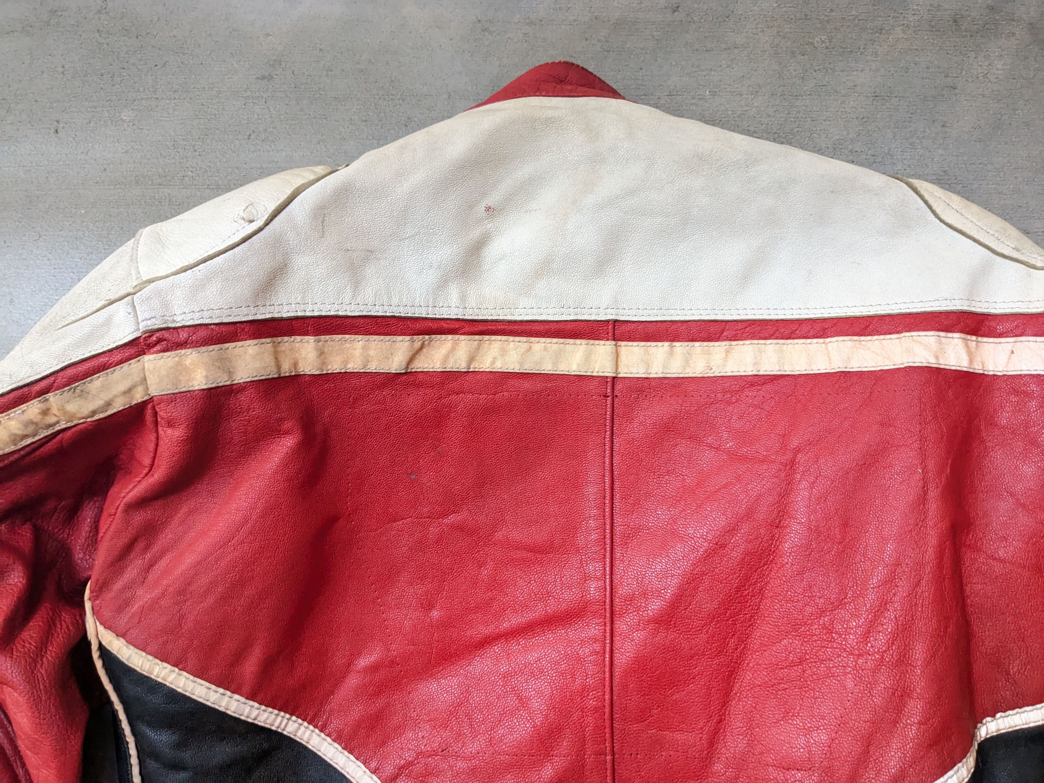 Genuine Leather Vintage Motorcycle Leather Biker Jacket Red Black White Y2K Size US M / EU 48-50 / 2 - 14 Thumbnail