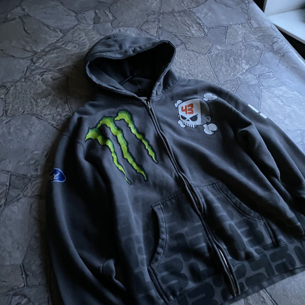 DC 2000s Y2K DC Shoes Monster Energy Racing Zip Hoodie Size US M / EU 48-50 / 2 - 3 Thumbnail