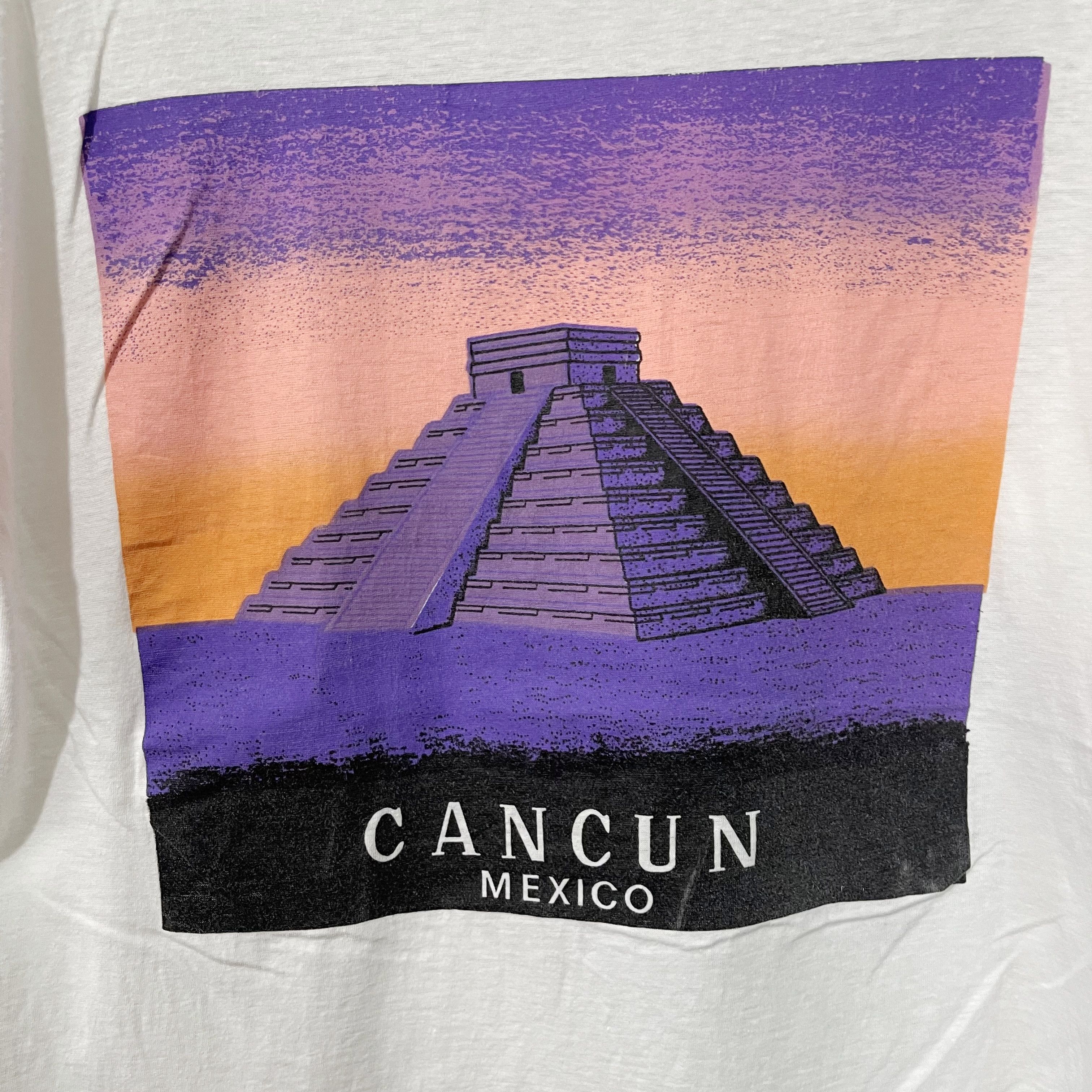 Vintage Vintage 90s Cancun Mexico T-Shirt Size US M / EU 48-50 / 2 - 2 Thumbnail