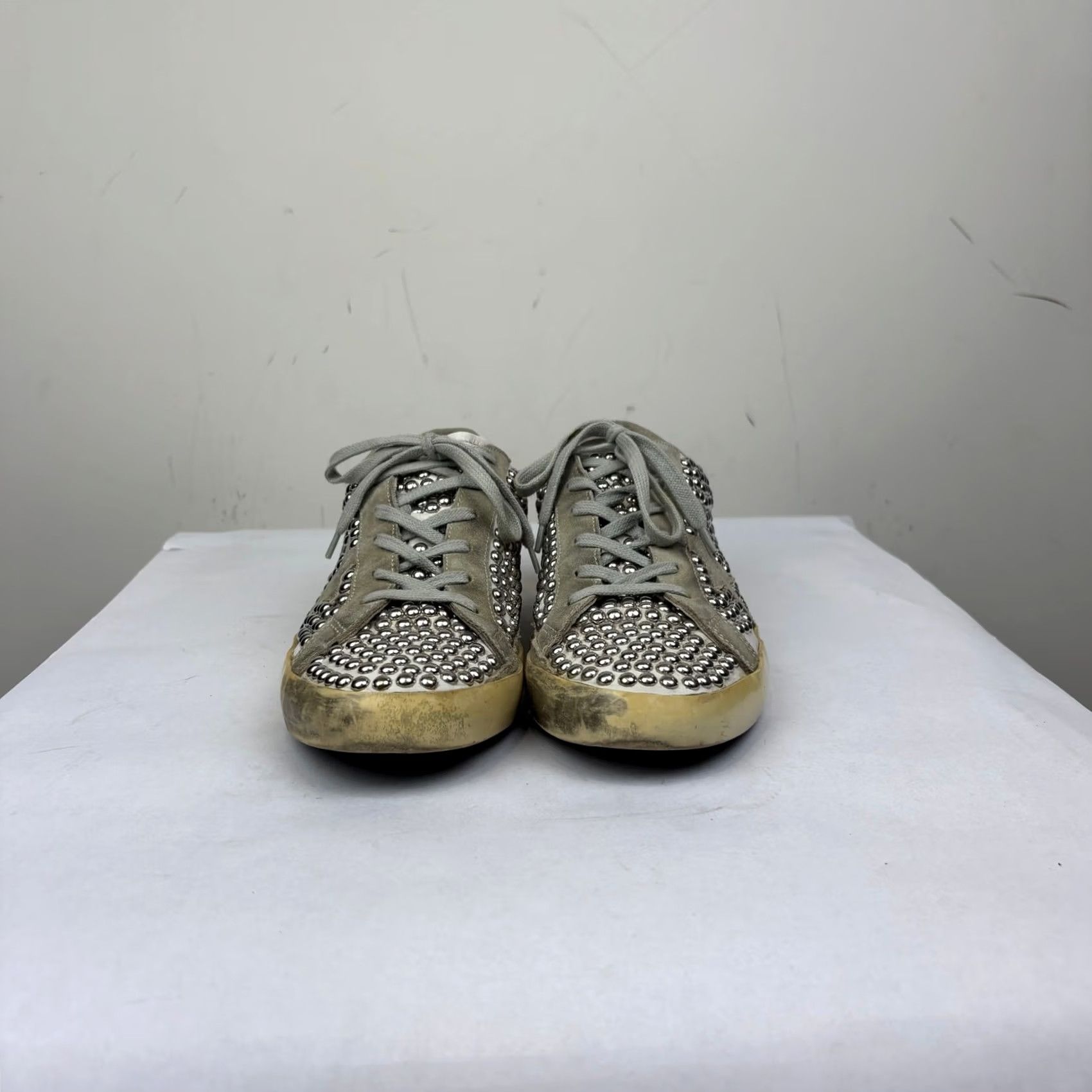 Golden Goose Golden Goose Superstar GGDB Old Studded Low Top Sneakers Women's 38 US 8 Size M / US 6-8 / IT 42-44 - 2 Thumbnail