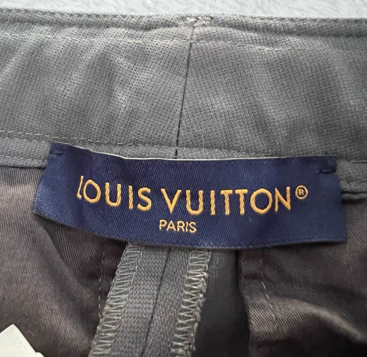 Louis Vuitton Louis Vuitton Applique Letter Logo Pocket Cargo Pants J41 Size US 34 / EU 50 - 3 Thumbnail