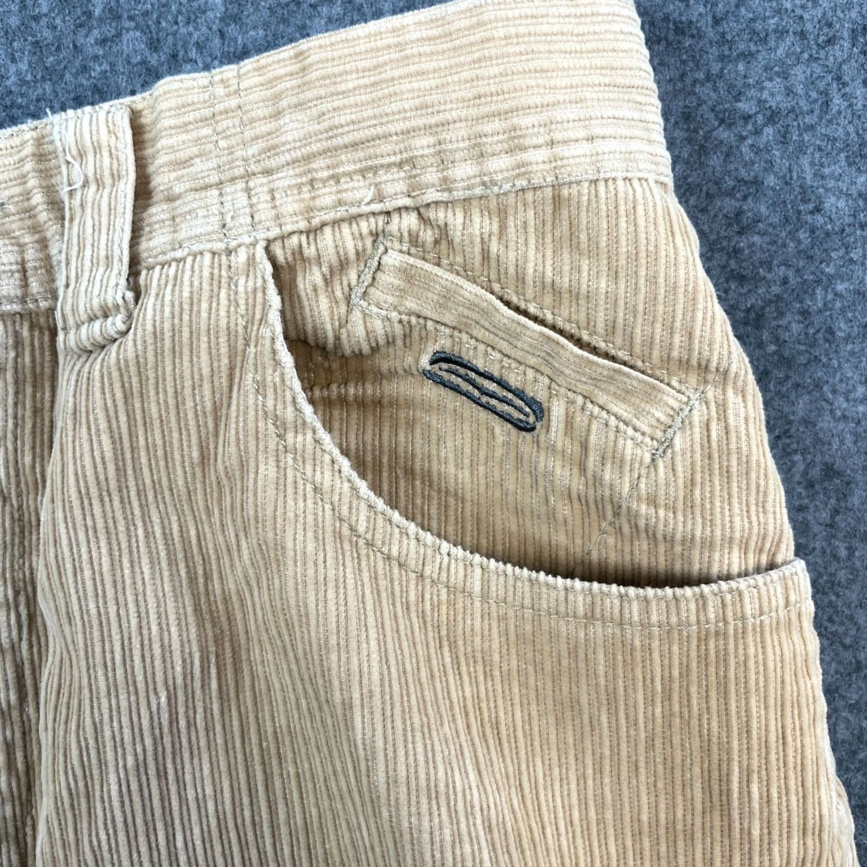 Vintage GUL Mens Corduroy Jeans Relaxed Straight Loose Baggy 30 30 Beige Vintage Skater Jeans Mens Beige 30 Regular Fit Mens Size US 30 / EU 46 - 7 Thumbnail