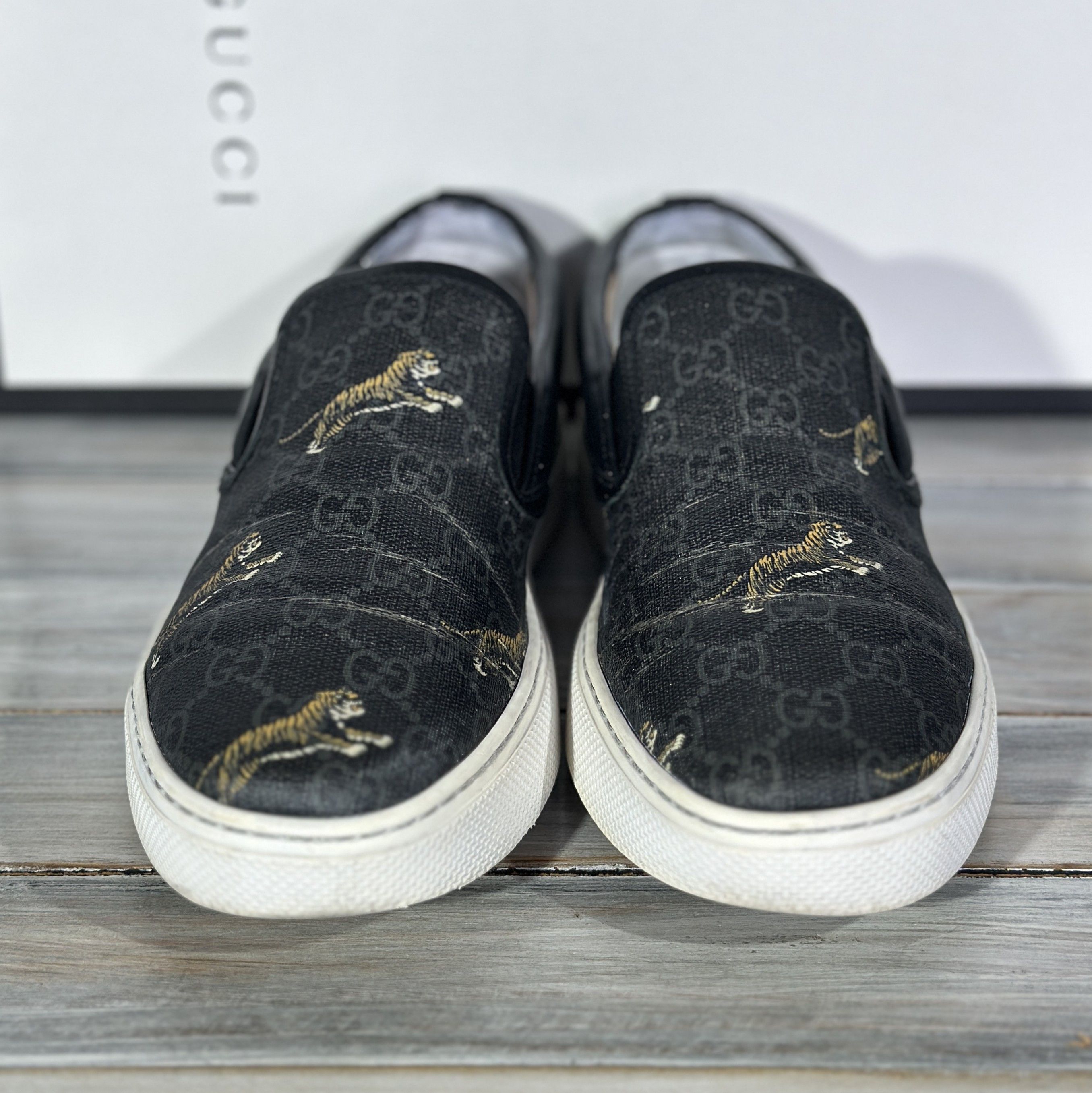 Gucci GUCCI GG Supreme Tiger Slip On Sneakers Made In Italy Luxury Size US 7 / EU 40 - 20 Thumbnail