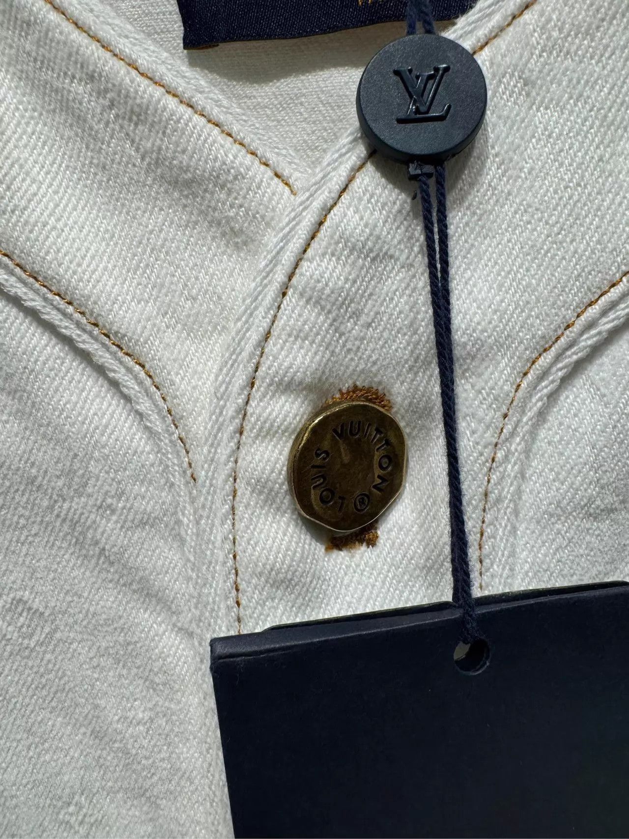 Louis Vuitton LV white monogram short-sleeve baseball jersey denim jacket Size US S / EU 44-46 / 1 - 4 Thumbnail