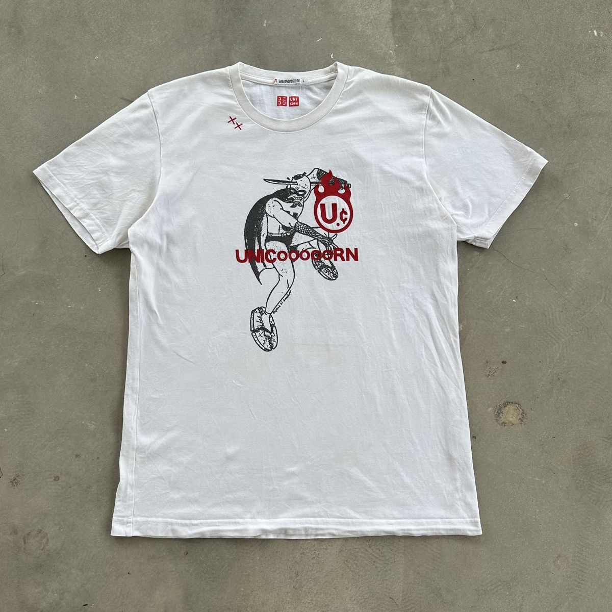 Anime × Uniqlo UNICOOOOORN UNIQLO TEE Size US L / EU 52-54 / 3 - 1 Thumbnail