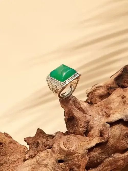 Jewelry × Vintage Modern New Green Rhinestone Ring Size ONE SIZE - 3 Thumbnail