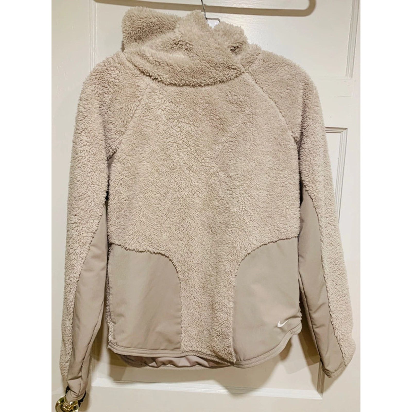 Nike Nike Cream Cream Beige Oatmeal Sherpa Thermal Hoodie XS Size XS / US 0-2 / IT 36-38 - 1 Thumbnail
