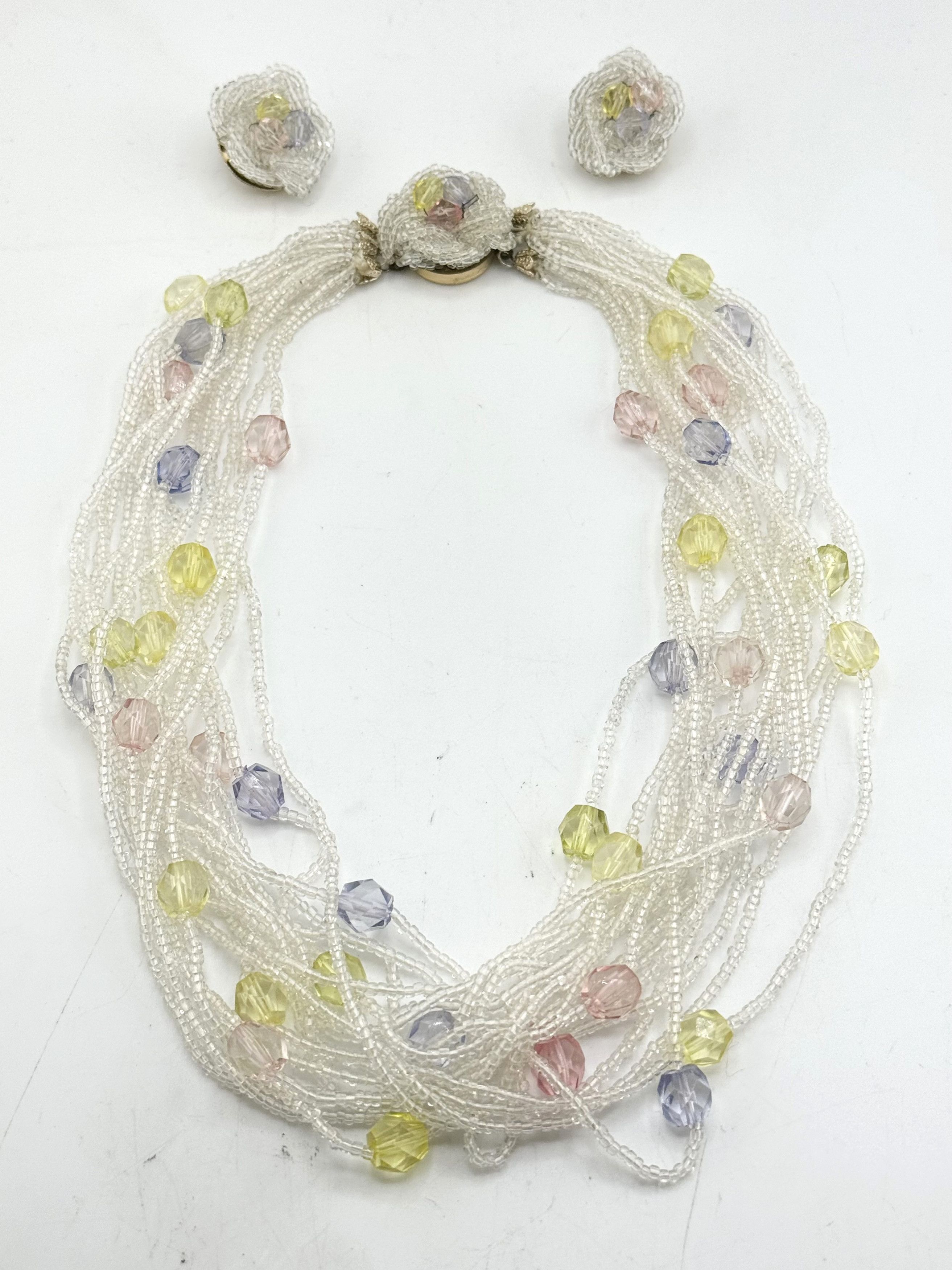 Vintage Vintage Japan beaded necklace and earrings set Size ONE SIZE - 1 Thumbnail