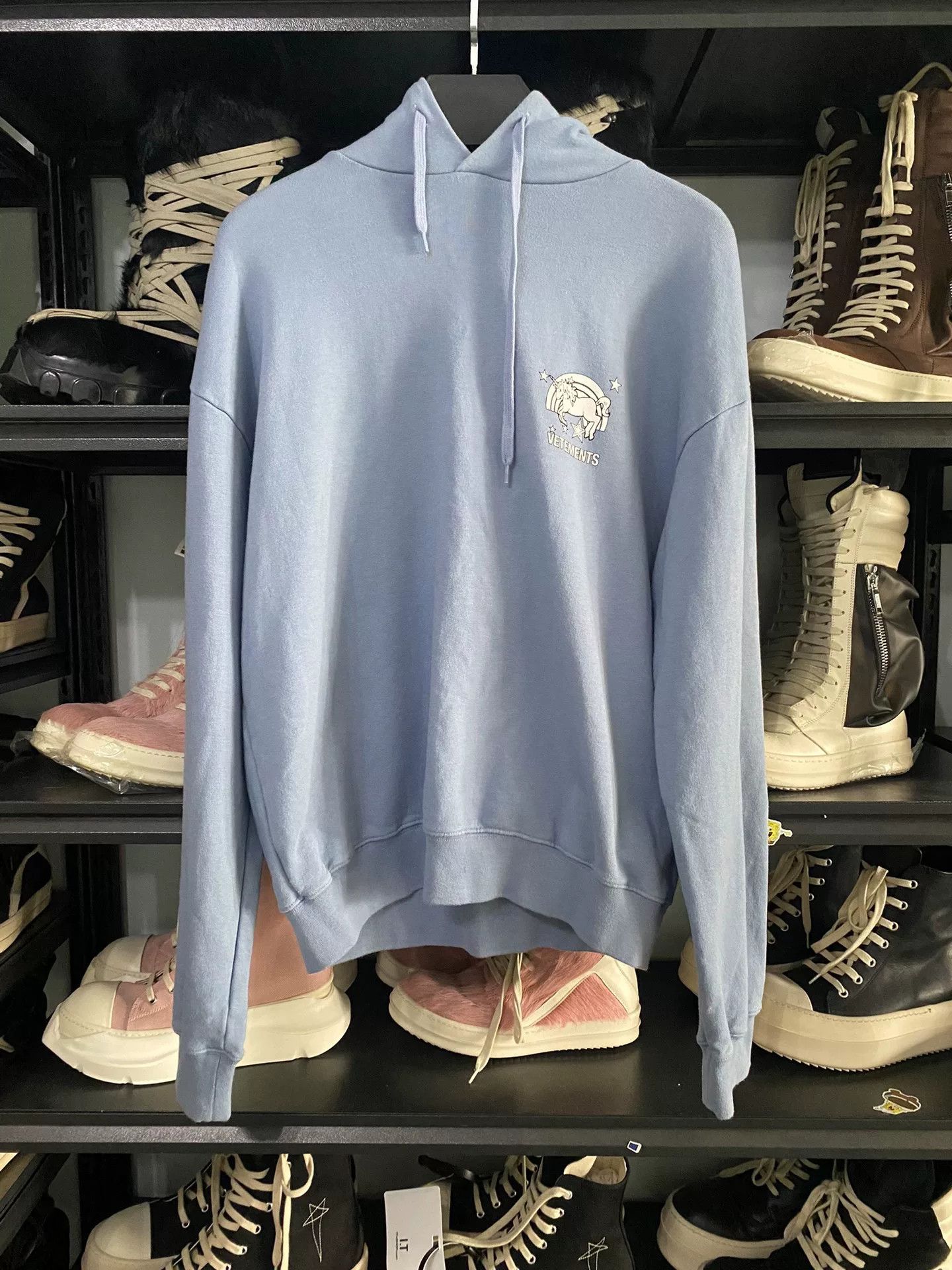 Vetements vetements blue unicorn sweatshirt unisex size xs Size US XS / EU 42 / 0 - 1 Thumbnail