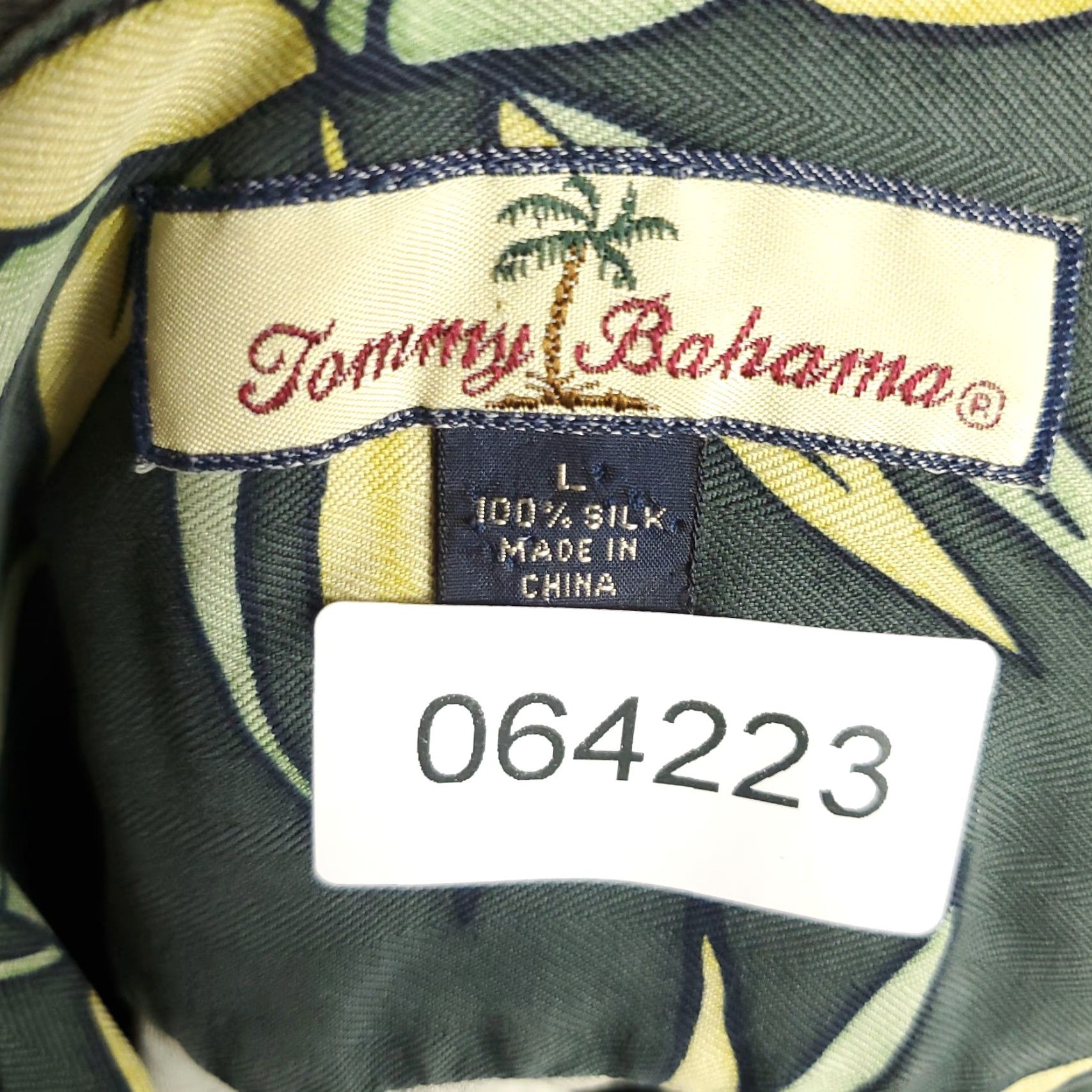 Tommy Bahama Tommy Bahama Shirt Mens Large Green Floral Silk Camp Collar Hawaiian Button Up Men's Green Floral Silk Camp Collar Hawaiian Button-Up Size US L / EU 52-54 / 3 - 7 Thumbnail