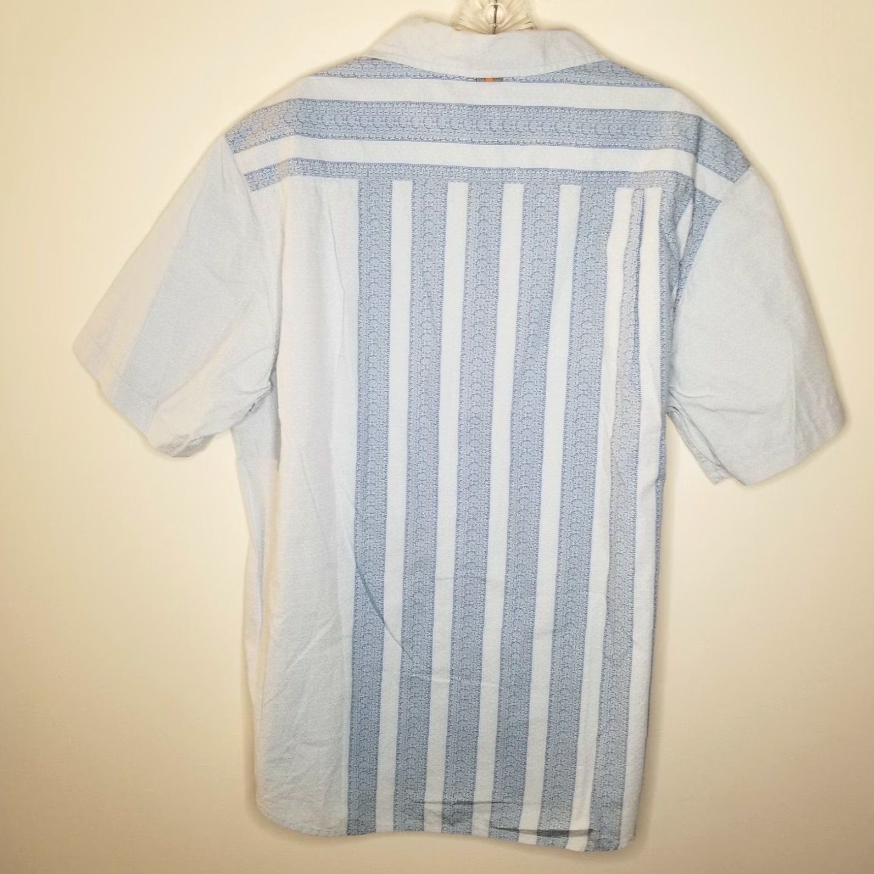 Quiksilver Quiksilver Edition Mens Short Sleeve Button-Up Blue L Large Shirt Men Blue Button-Up Shirt Size US 33 - 4 Thumbnail
