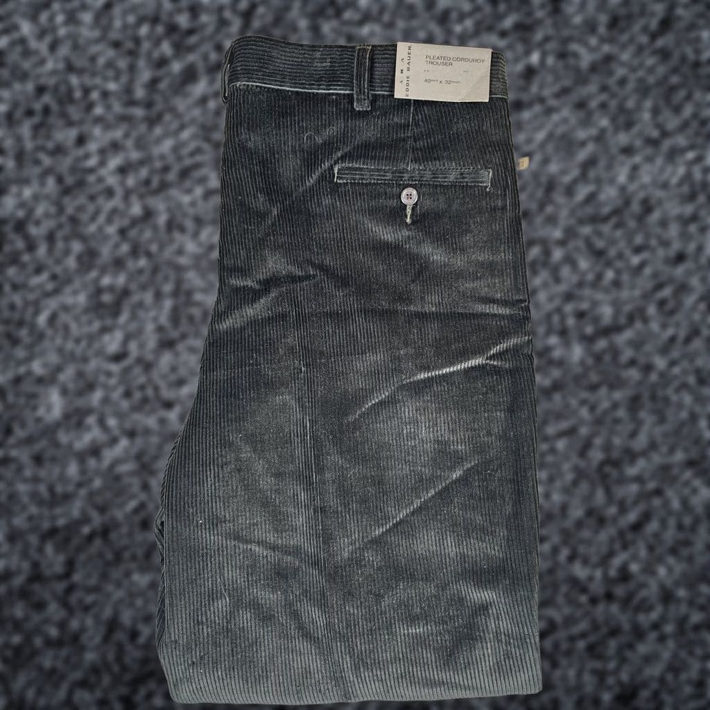 Eddie Bauer VINTAGE Eddie Bauer Corduroy Pants Mens 40x32 Pleated Cuffed Y2K Olive 90s Size US 40 / EU 56 - 1 Thumbnail