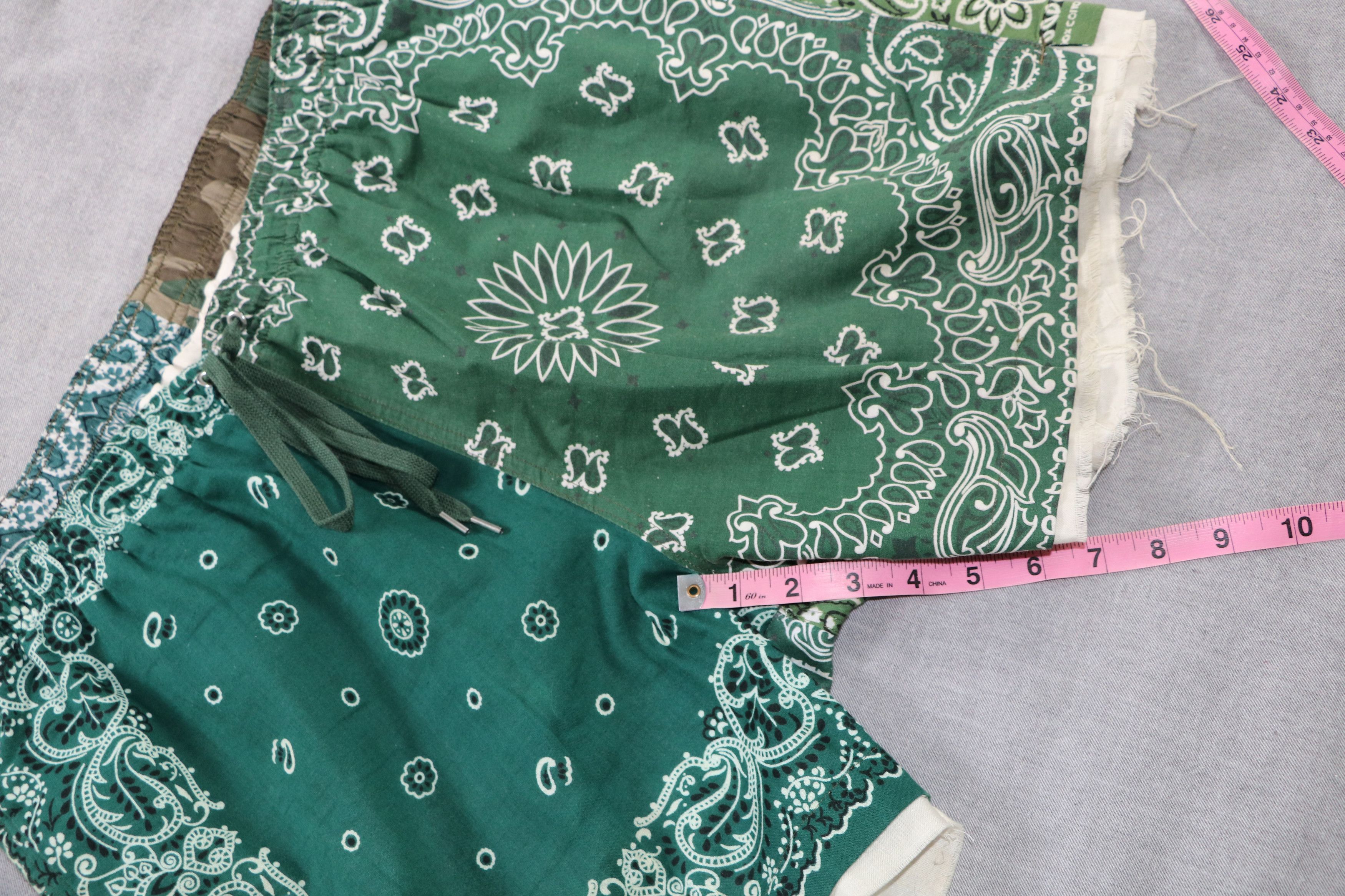 Children of the discordance bandana print shorts (green camo) Size US 32 / EU 48 - 8 Thumbnail