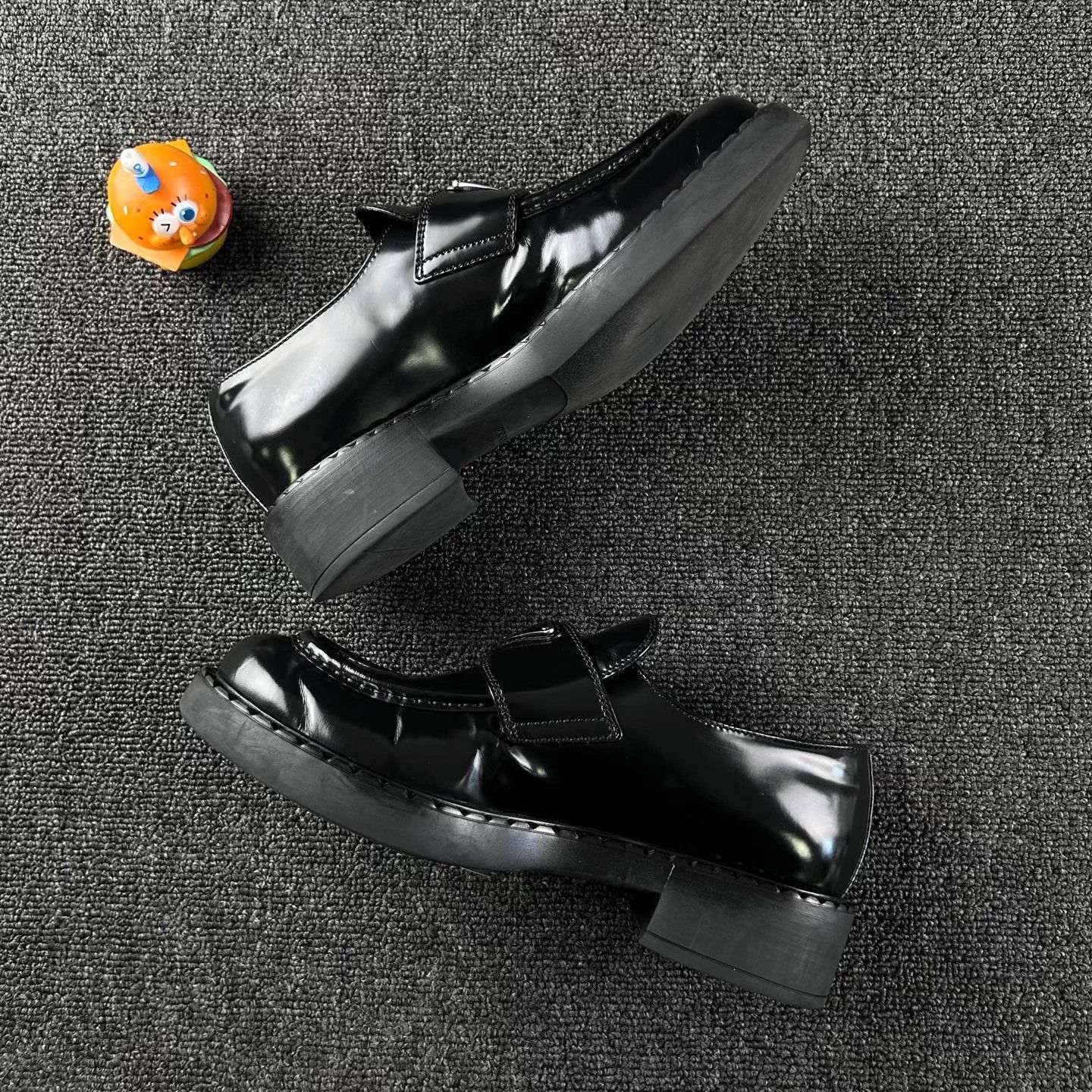 Prada Prada Women's Black Loafer EUR 38 Mint Size US 7 / IT 37 - 3 Thumbnail